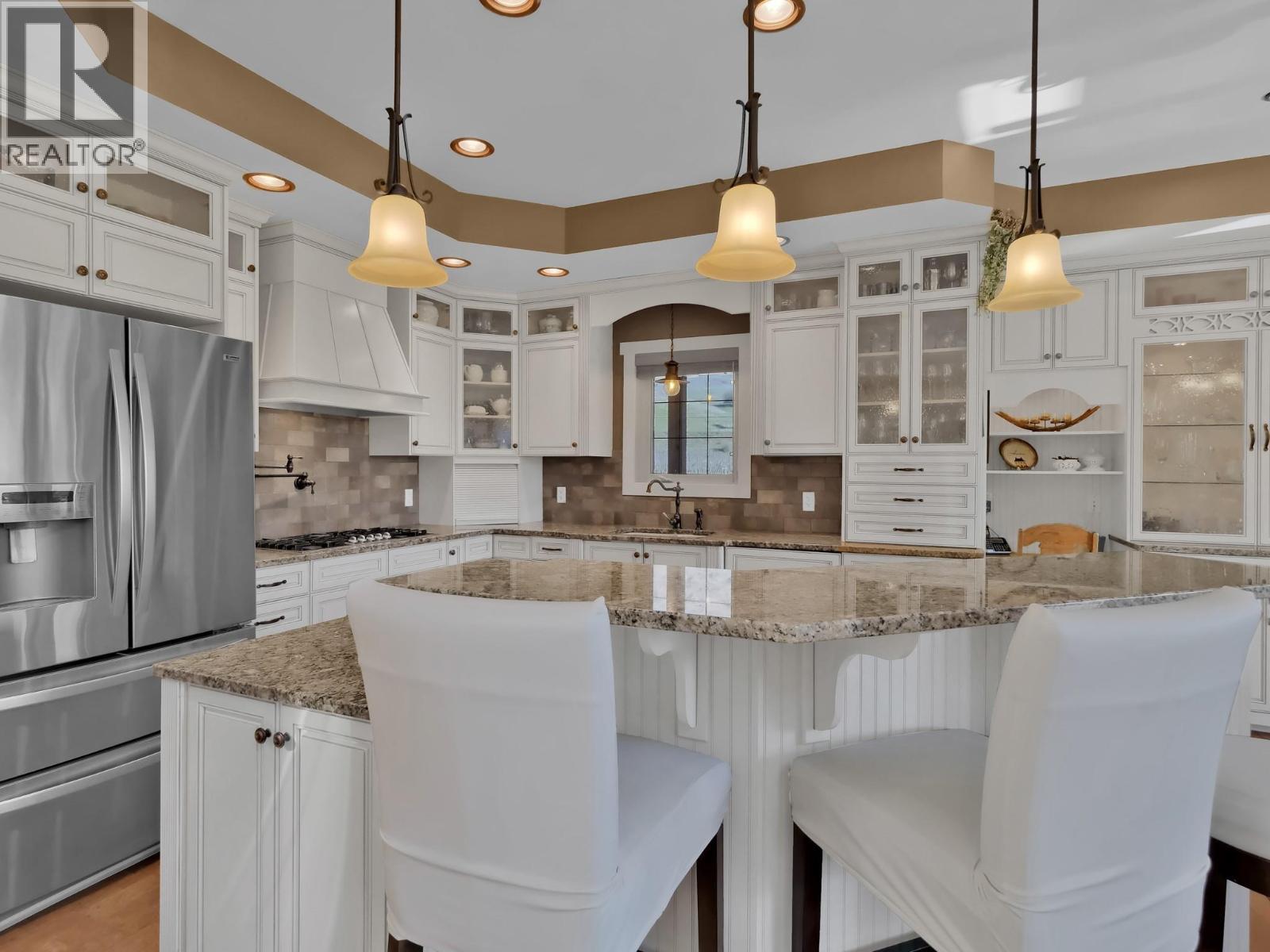 6240 Nursery Road, Grand Forks, BC - Indoor Photo Showing Kitchen With Stainless Steel Kitchen With Upgraded Kitchen