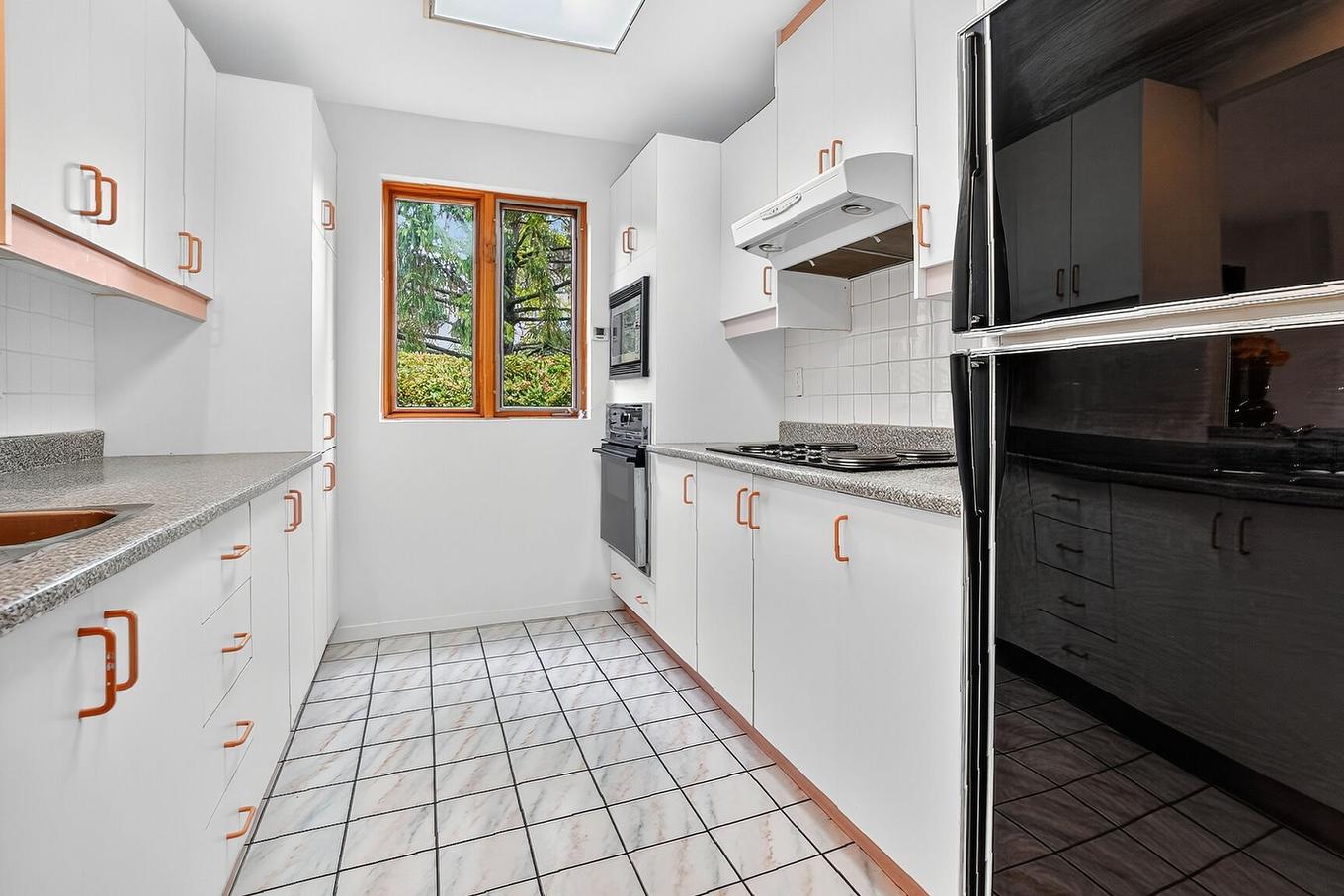 Kitchen - 1587 Rue Gauthier, Saint-Bruno-De-Montarville, QC - Indoor Photo Showing Kitchen