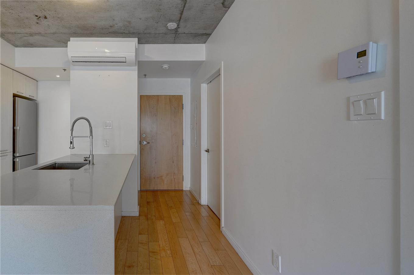 Kitchen - 1503-2117 Rue Tupper, Montréal (Ville-Marie), QC - Indoor Photo Showing Kitchen