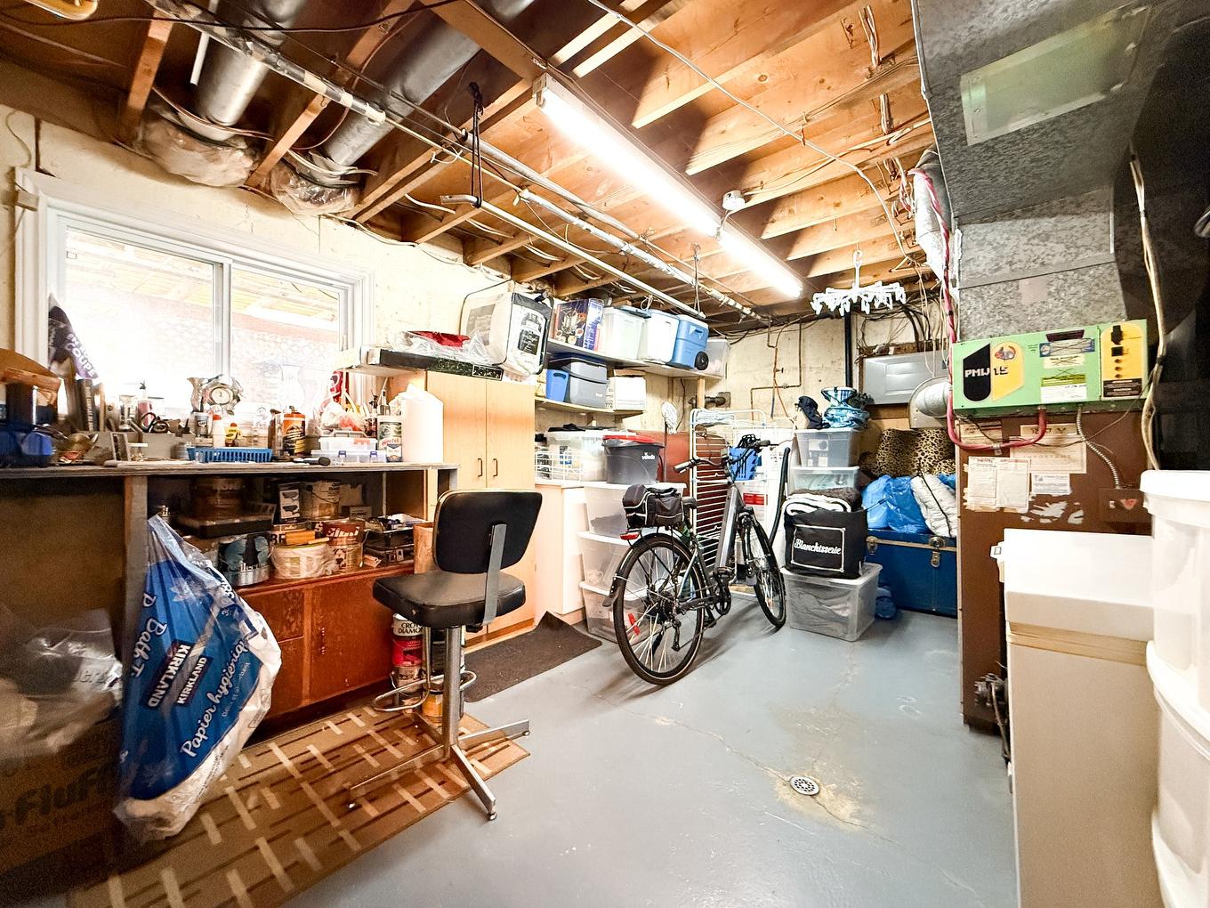 Atelier - 758 Rue Jolliet, Trois-Rivières, QC - Indoor Photo Showing Basement