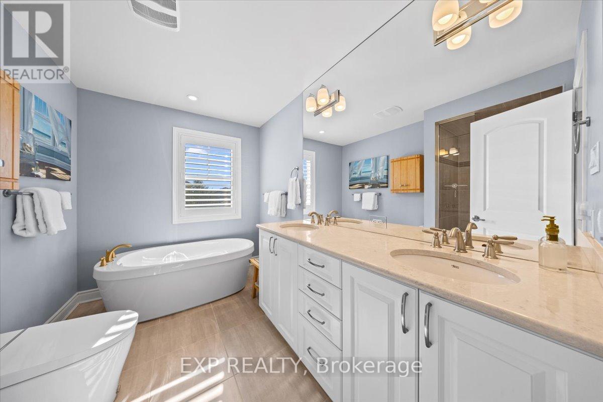 33 Solaris Drive, Ottawa, ON - Indoor Photo Showing Bathroom