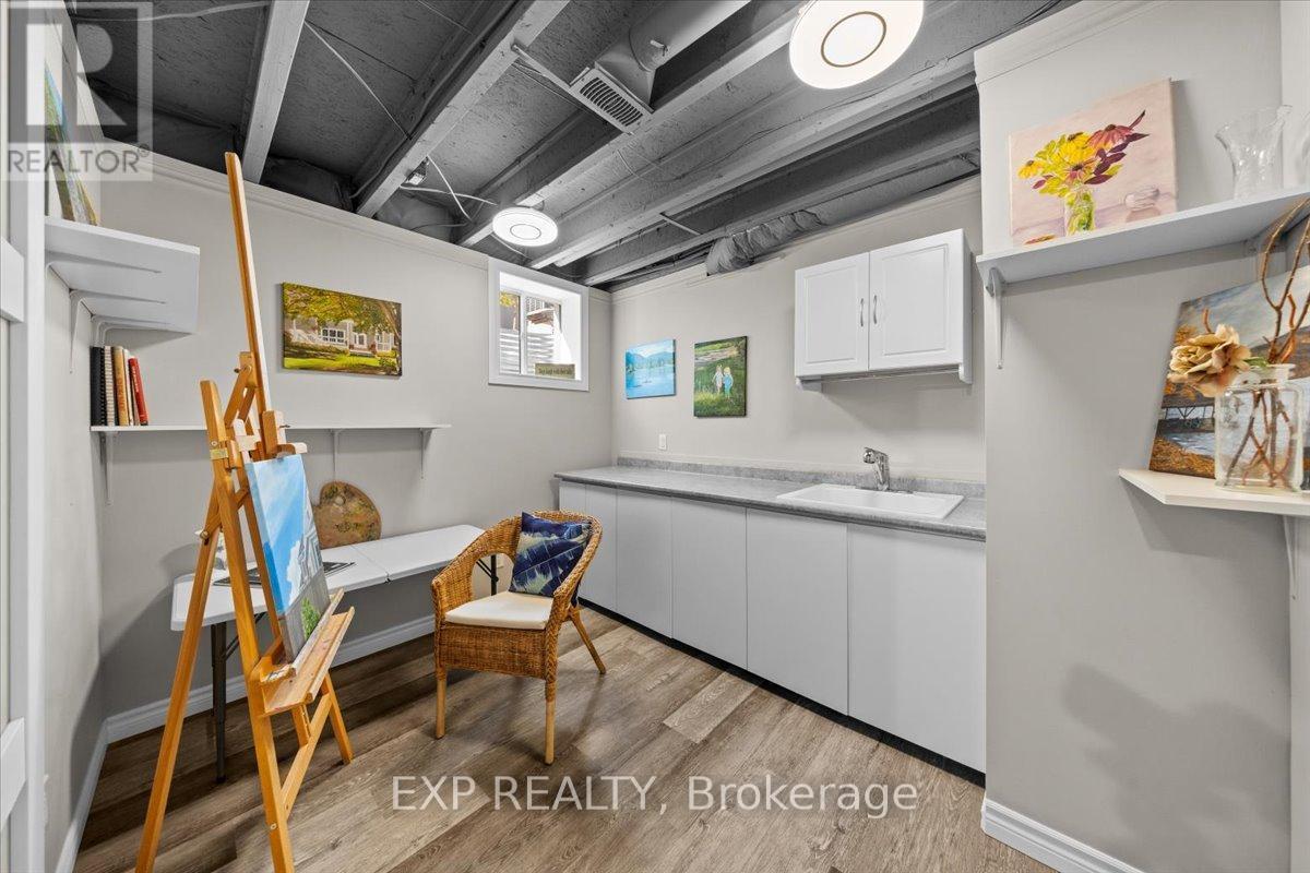 33 Solaris Drive, Ottawa, ON - Indoor