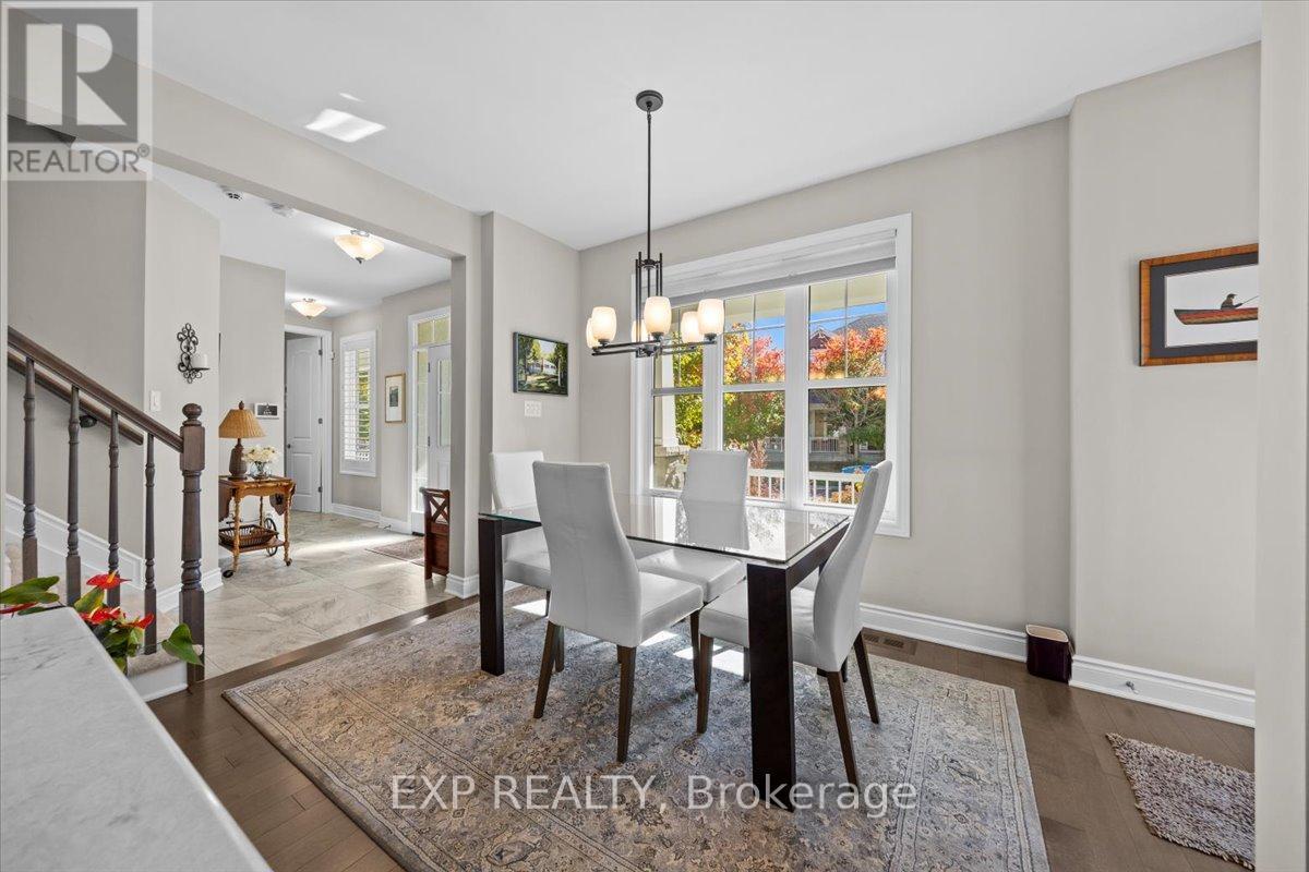 33 Solaris Drive, Ottawa, ON - Indoor Photo Showing Dining Room