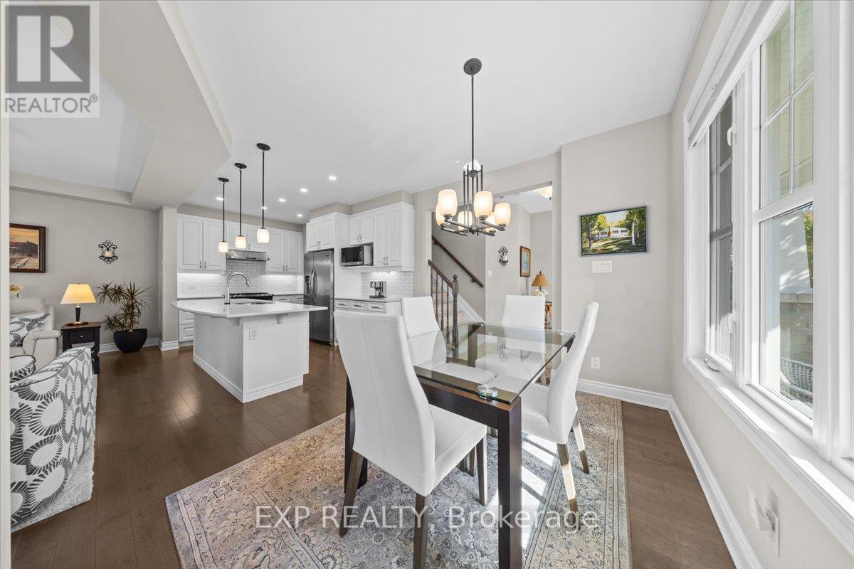 33 Solaris Drive, Ottawa, ON - Indoor