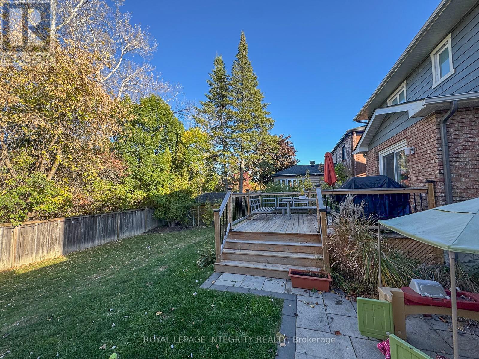 1055 Plante Drive, Ottawa, ON - Outdoor