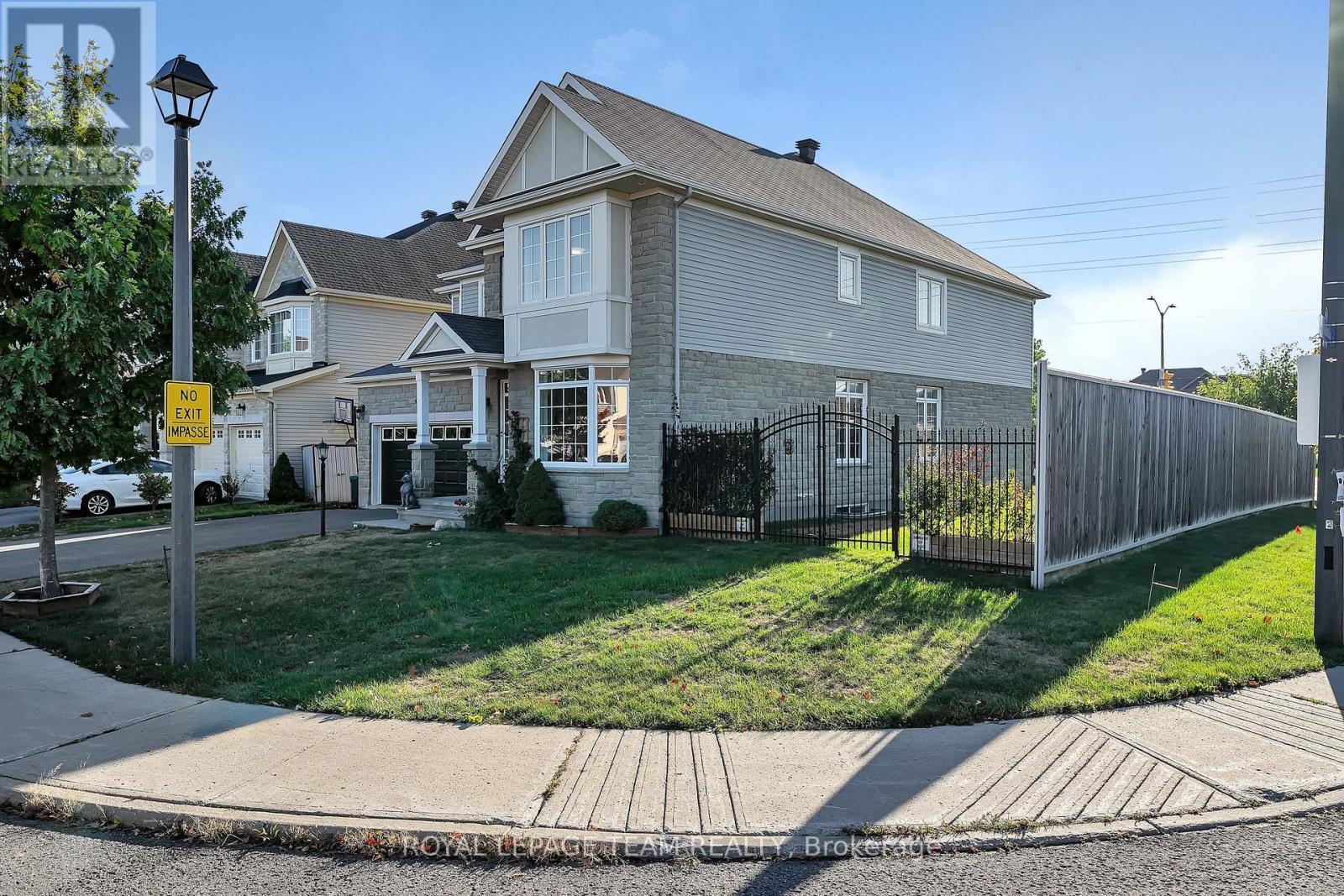 200 Kinloch Court, Ottawa, ON - Outdoor