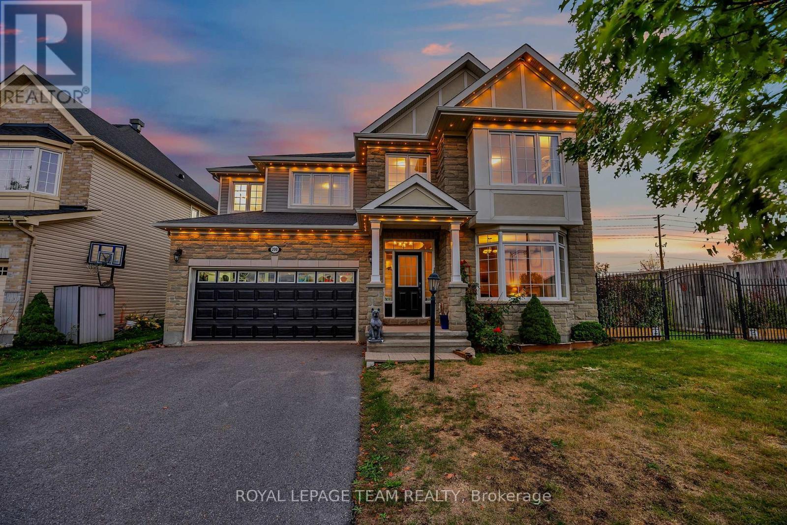 200 Kinloch Court, Ottawa, ON - Outdoor With Facade