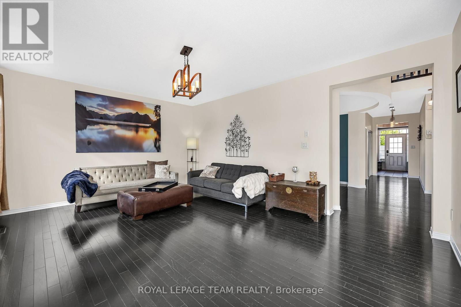 200 Kinloch Court, Ottawa, ON - Indoor Photo Showing Other Room