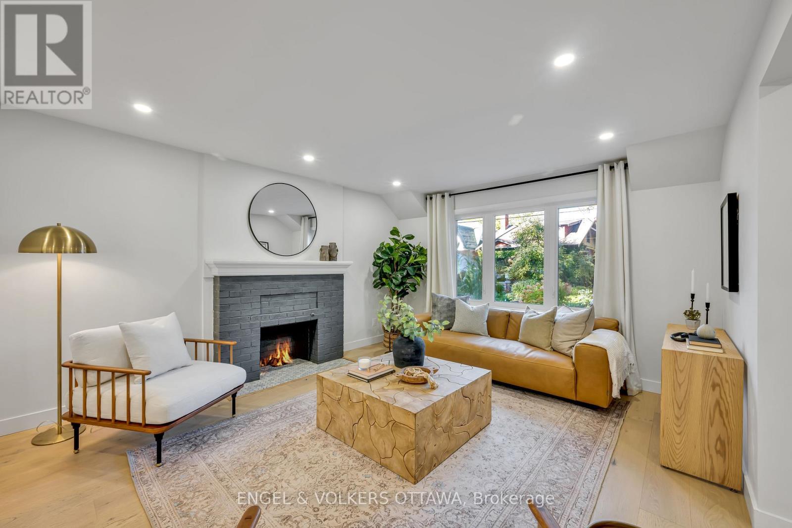 Front Living room - 22 Harvard Avenue, Ottawa, ON - Indoor Photo Showing Living Room With Fireplace