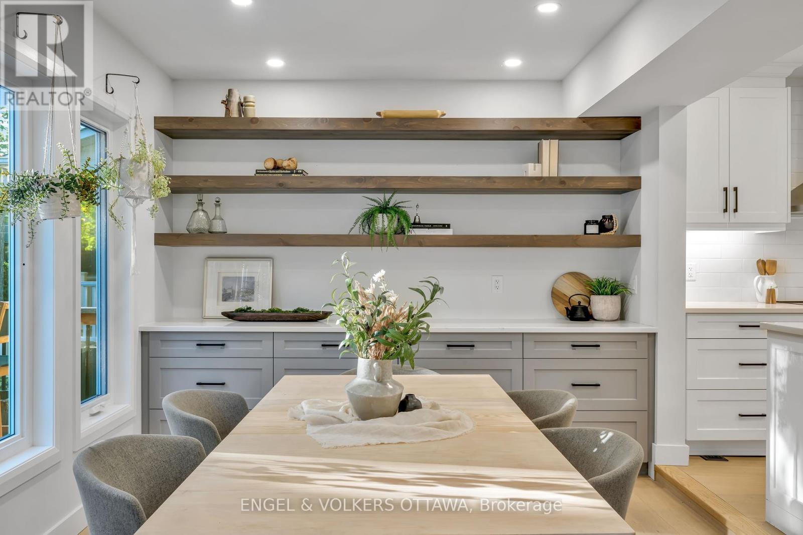 Dining room - 22 Harvard Avenue, Ottawa, ON - Indoor Photo Showing Dining Room