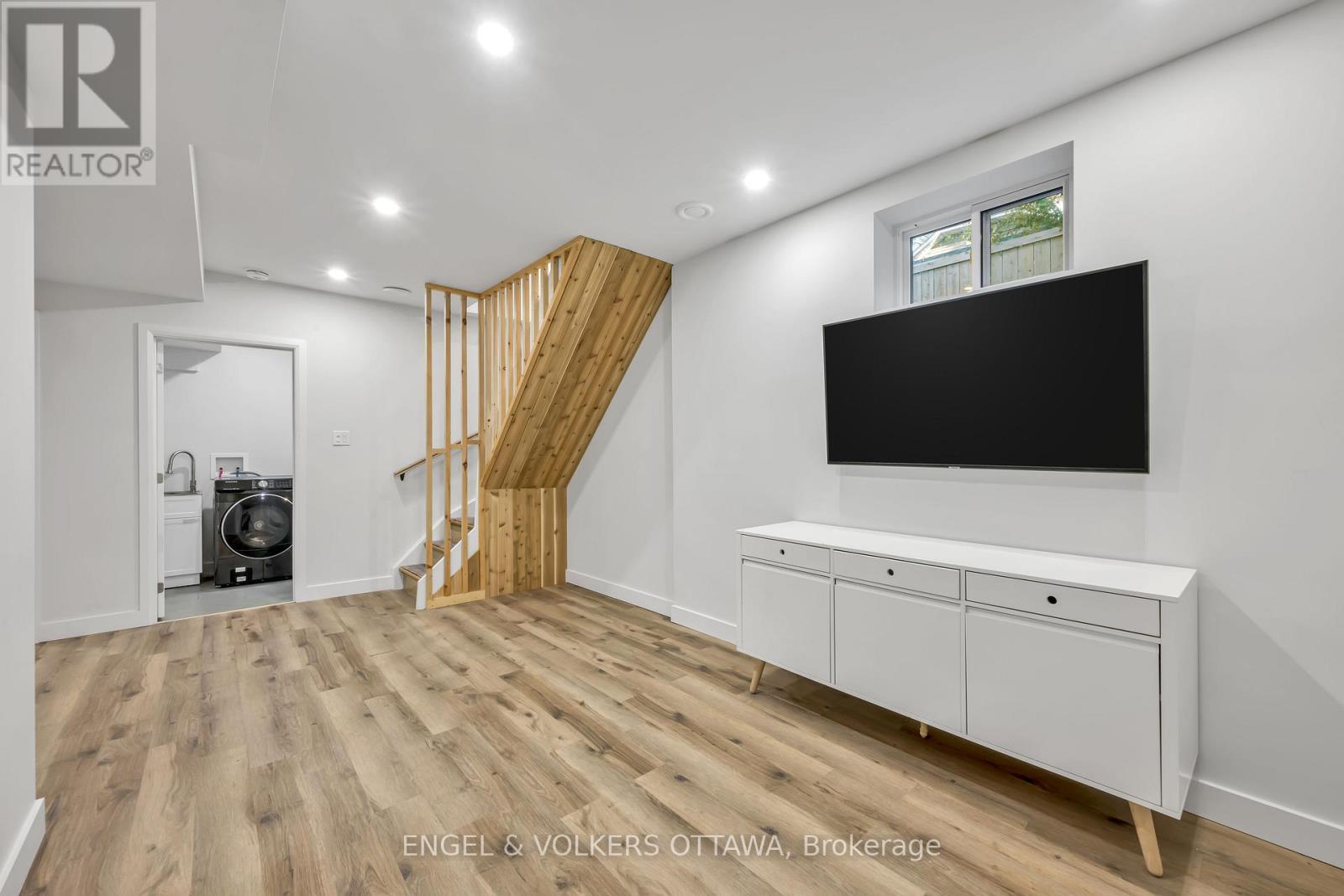 Lower level family room - 22 Harvard Avenue, Ottawa, ON - Indoor