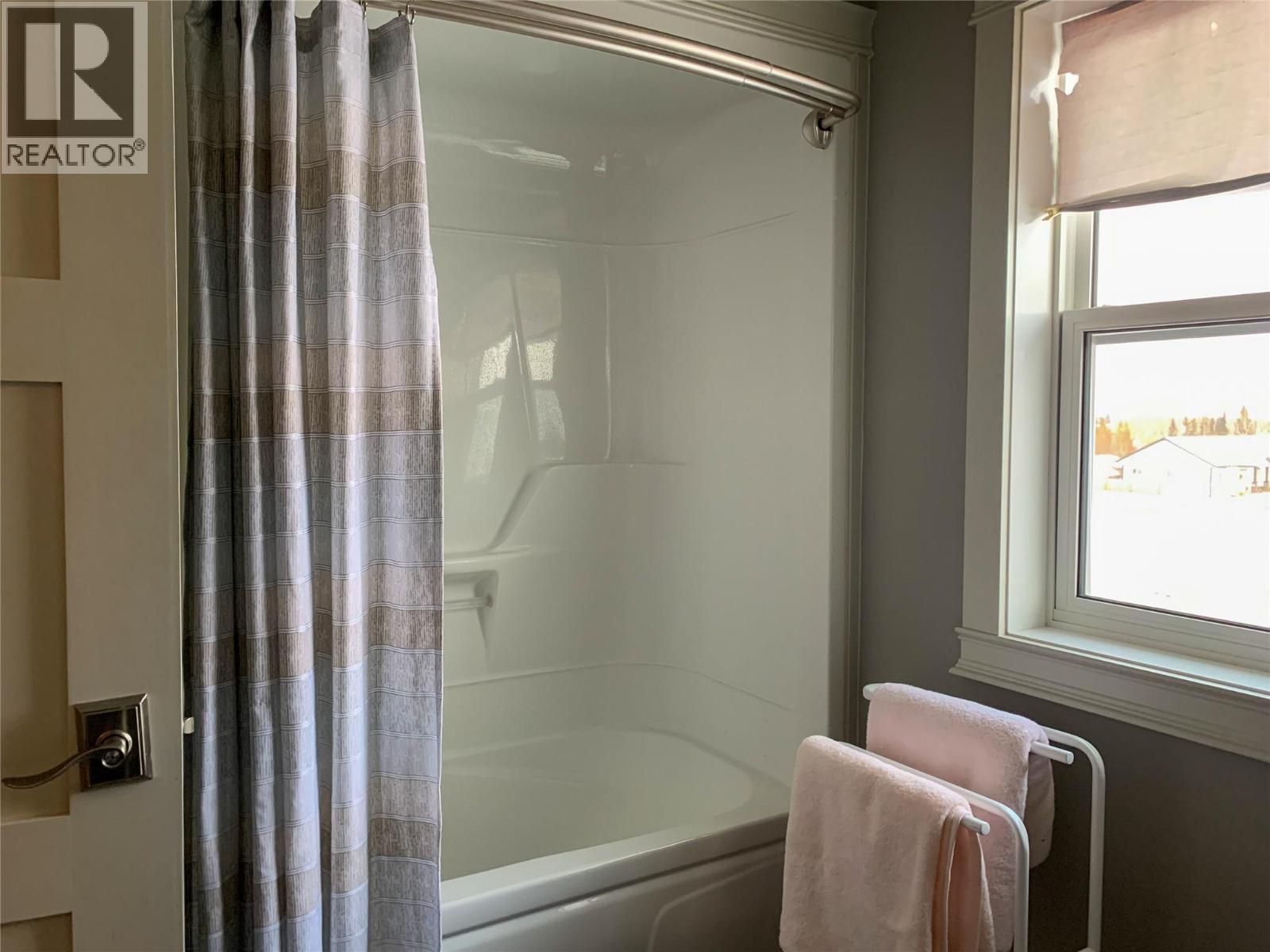 4803 46 Avenue, Pouce Coupe, BC - Indoor Photo Showing Bathroom