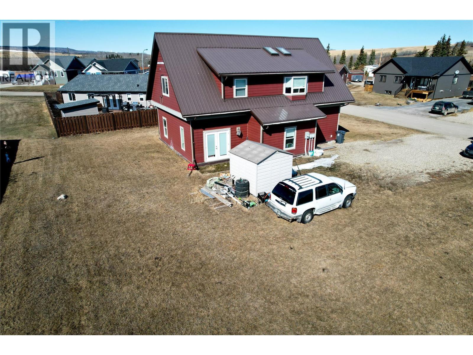 4803 46 Avenue, Pouce Coupe, BC - Outdoor