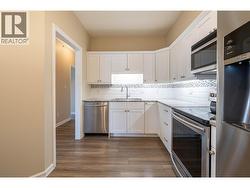 gorgeous modern Kitchen cabinets and appliances fully remodelled. -