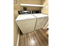 like new, high quality Speed Queen washer/dryer -