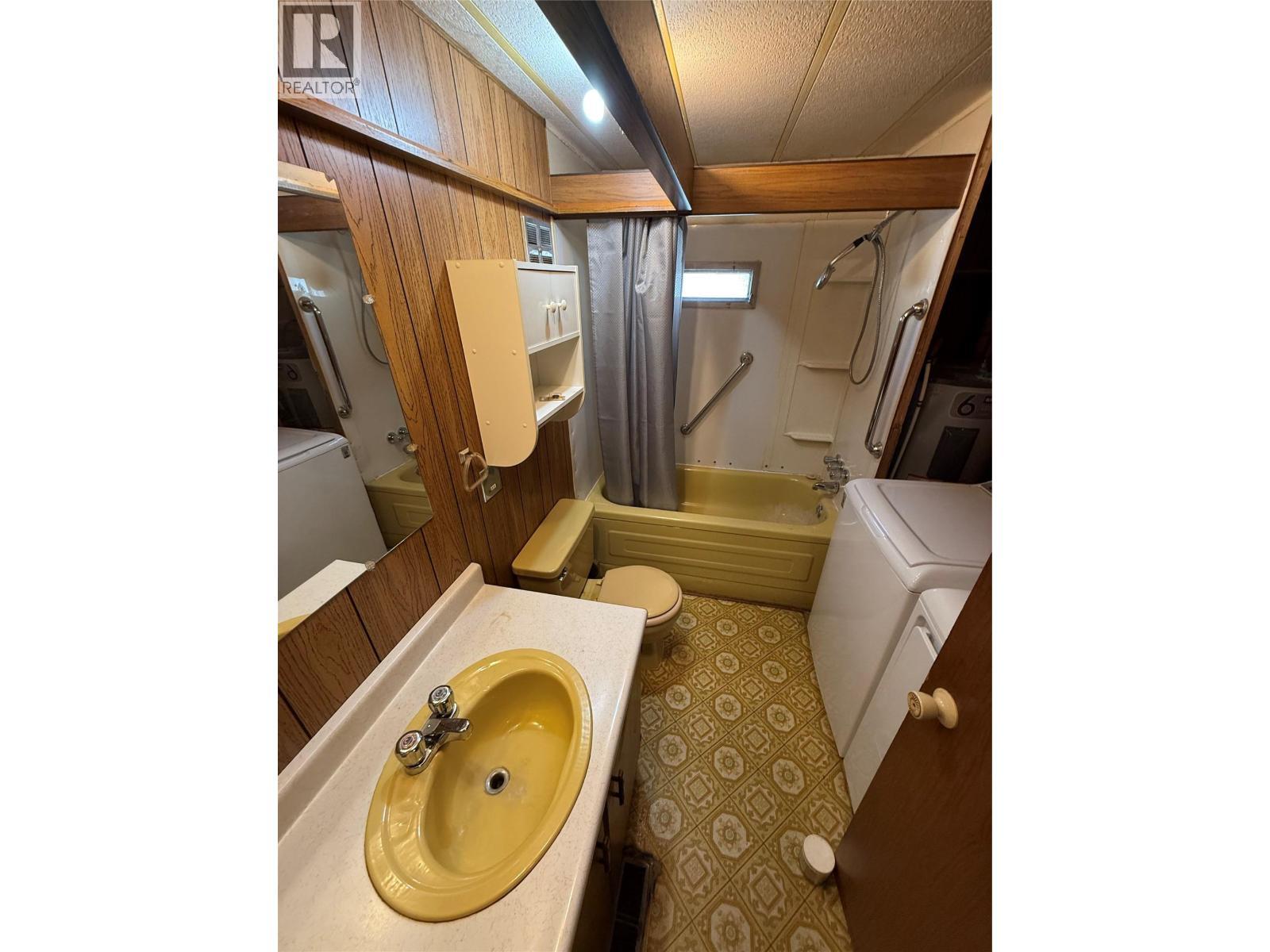 851 Read Road Unit# 12, Golden, BC