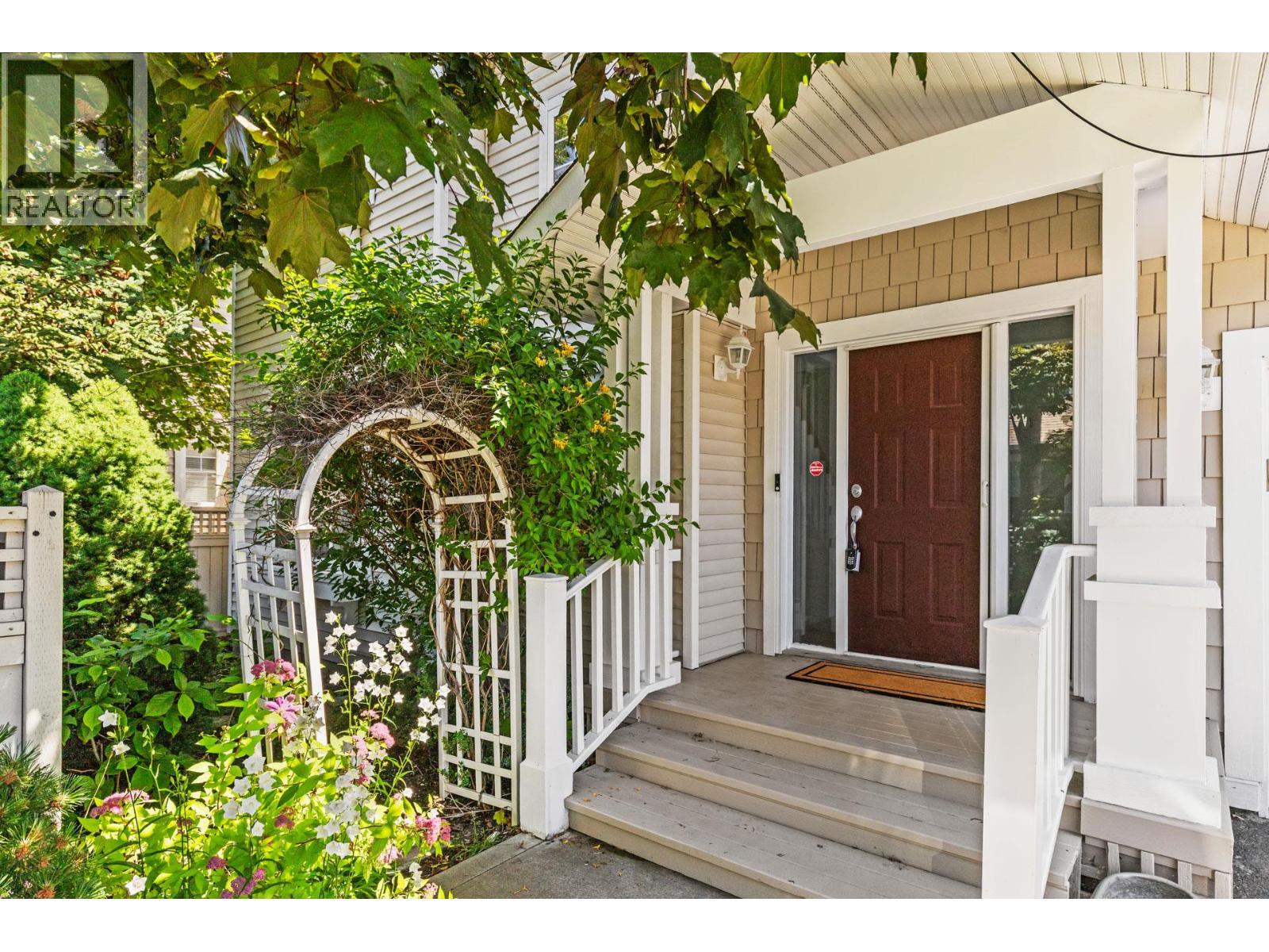 665 Cook Road Unit# 383, Kelowna, BC - Outdoor With Exterior