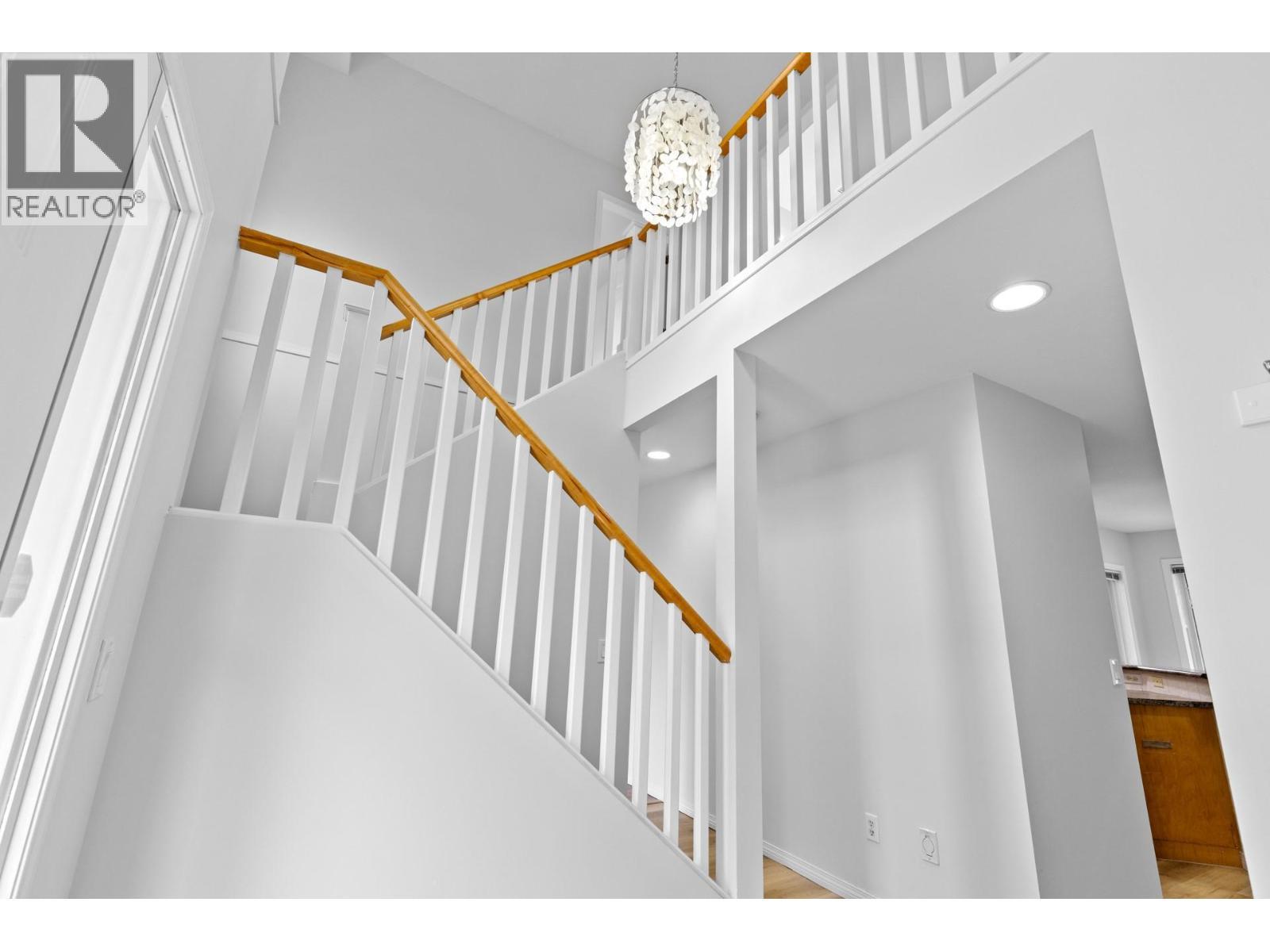 665 Cook Road Unit# 383, Kelowna, BC - Indoor Photo Showing Other Room