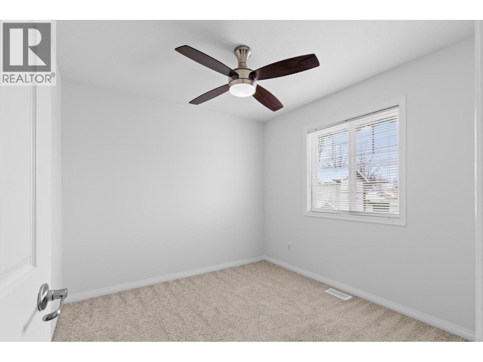 665 Cook Road Unit# 383, Kelowna, BC - Indoor Photo Showing Other Room