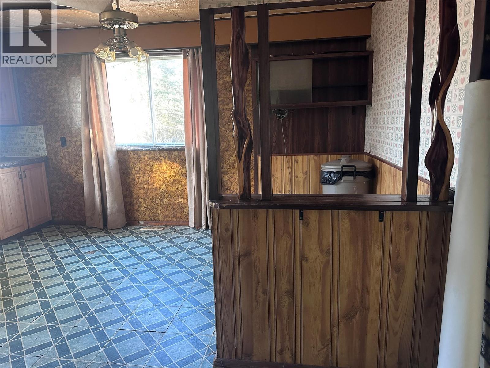 15410 Tomslake Drive, Dawson Creek, BC - Indoor