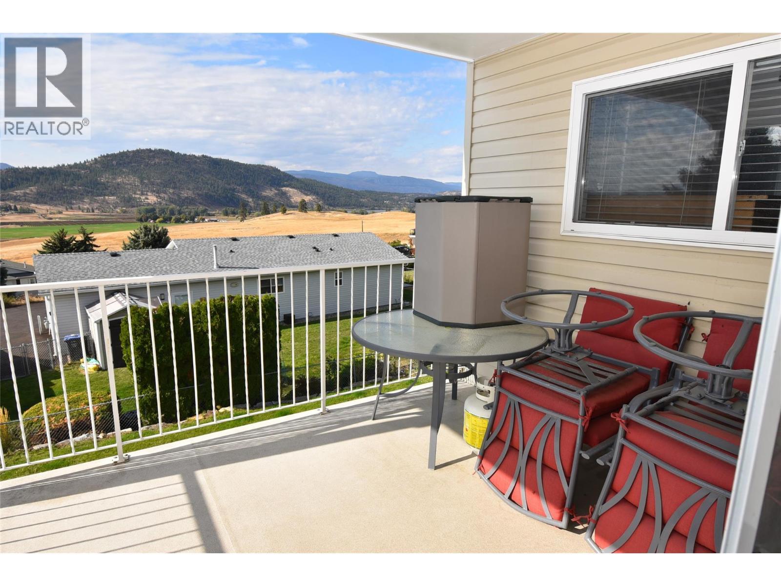 13X9ft covered deck - 6427 Spencer Road, Kelowna, BC - Outdoor With Deck Patio Veranda With Exterior