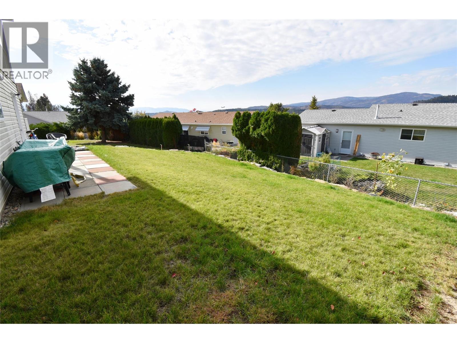 6427 Spencer Road, Kelowna, BC - Outdoor