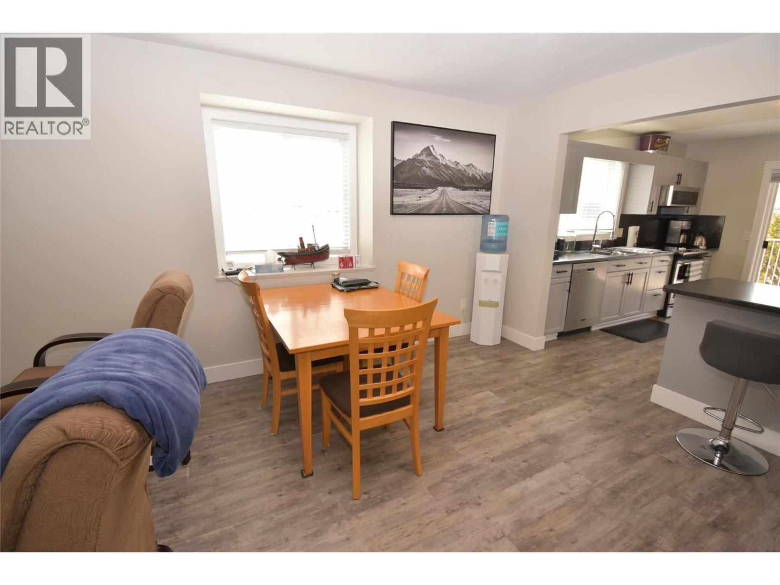 Dining Room - 6427 Spencer Road, Kelowna, BC - Indoor Photo Showing Other Room
