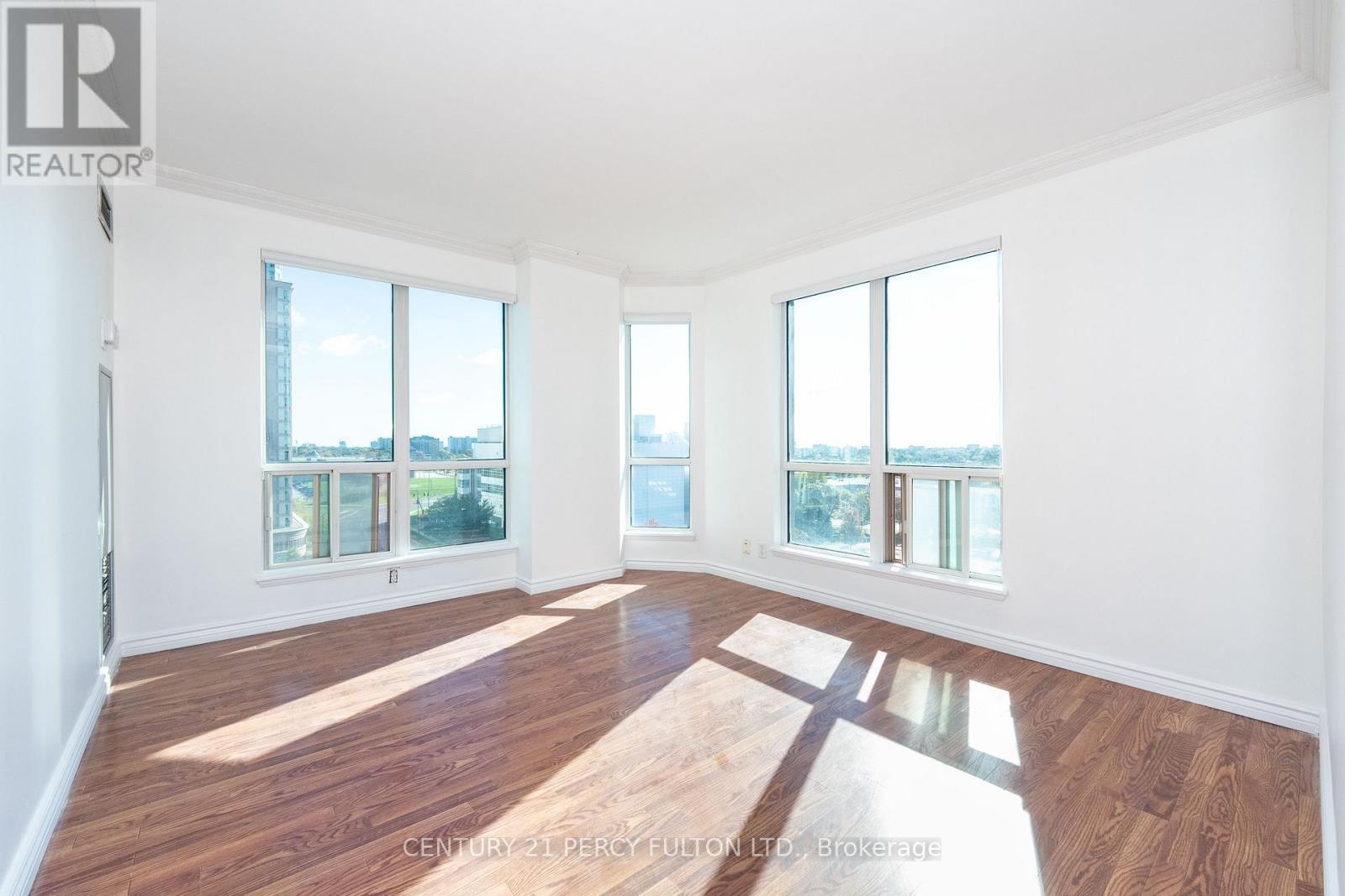 1007 - 8 Lee Centre Drive, Toronto, ON - Indoor Photo Showing Other Room