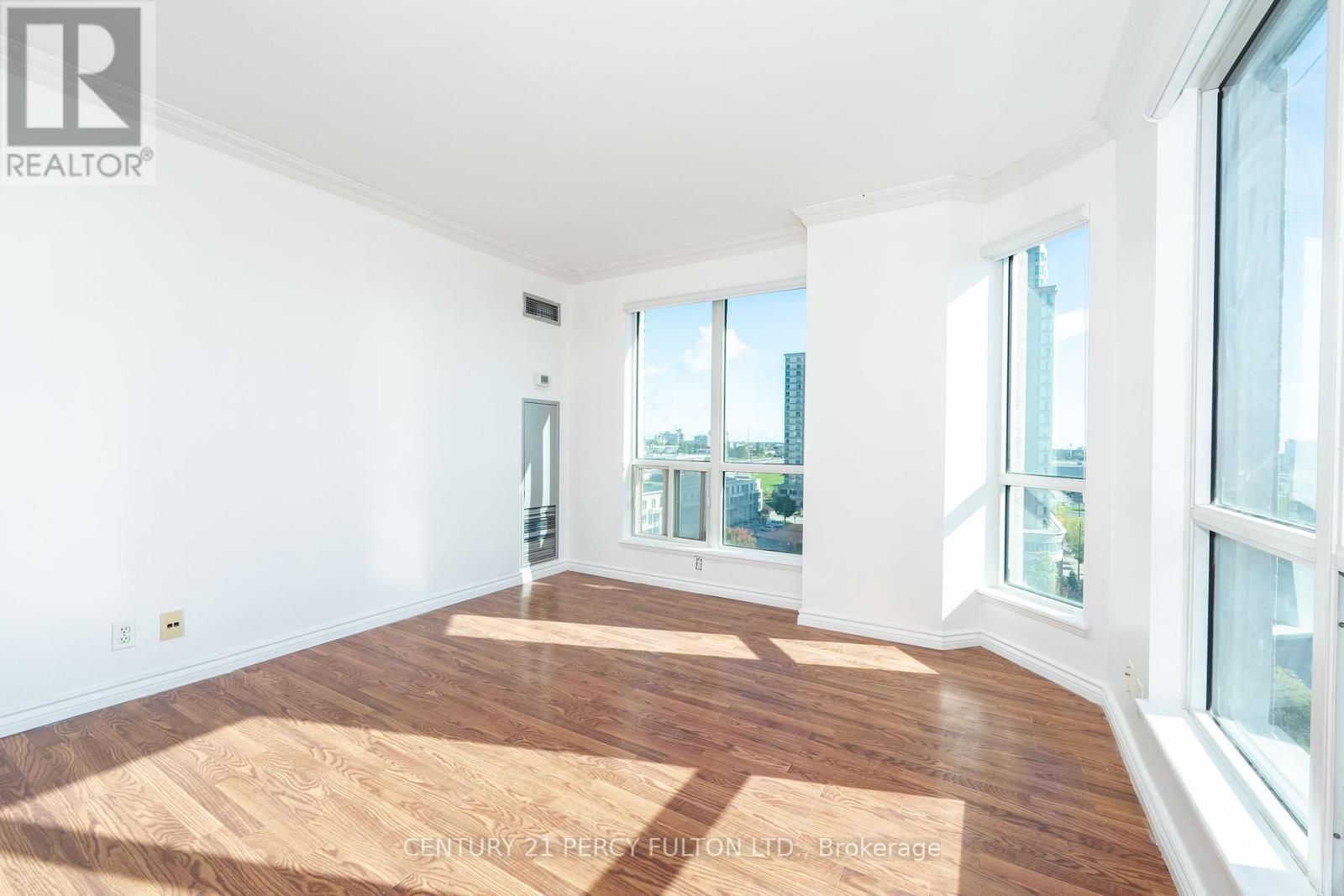 1007 - 8 Lee Centre Drive, Toronto, ON - Indoor Photo Showing Other Room