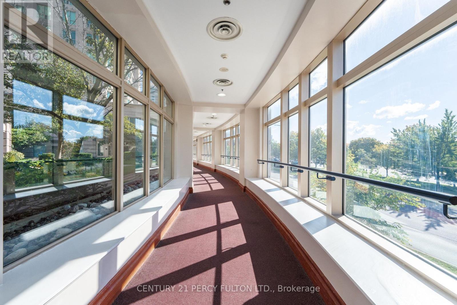 1007 - 8 Lee Centre Drive, Toronto, ON - Indoor Photo Showing Other Room