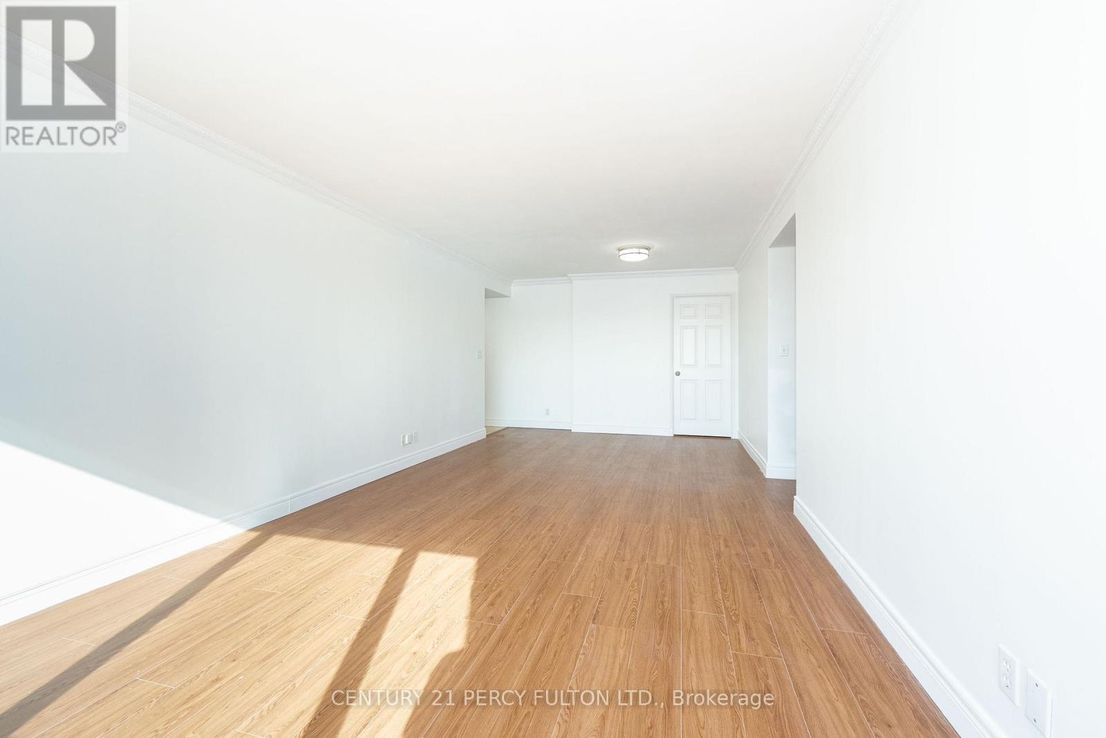 1007 - 8 Lee Centre Drive, Toronto, ON - Indoor Photo Showing Other Room