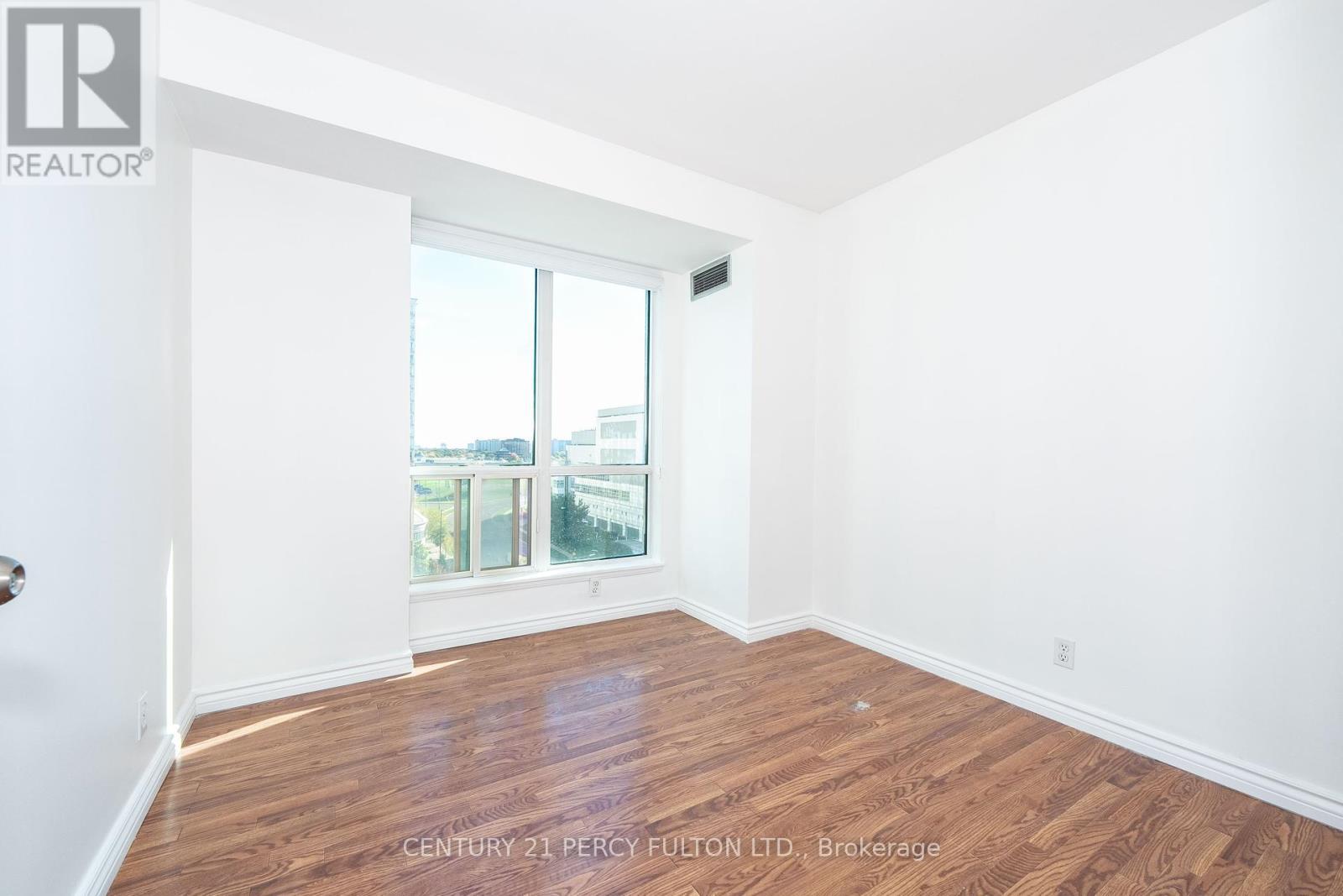 1007 - 8 Lee Centre Drive, Toronto, ON - Indoor Photo Showing Other Room