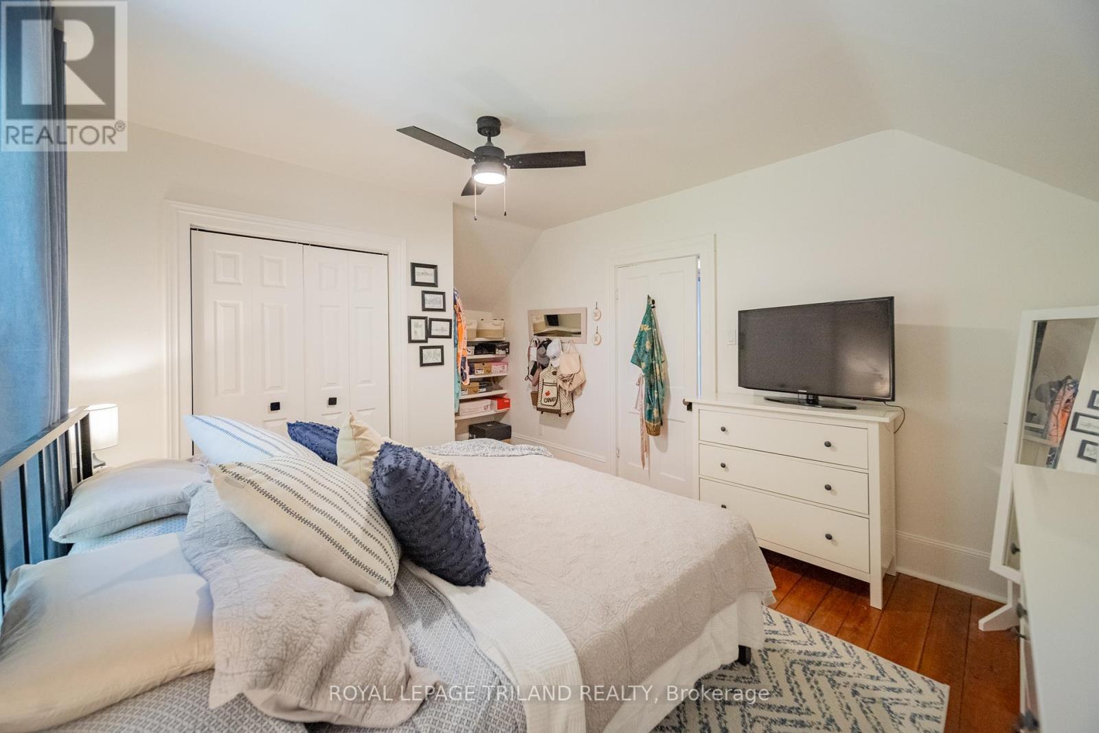 190 Emily Street, North Middlesex (Parkhill), ON - Indoor Photo Showing Bedroom