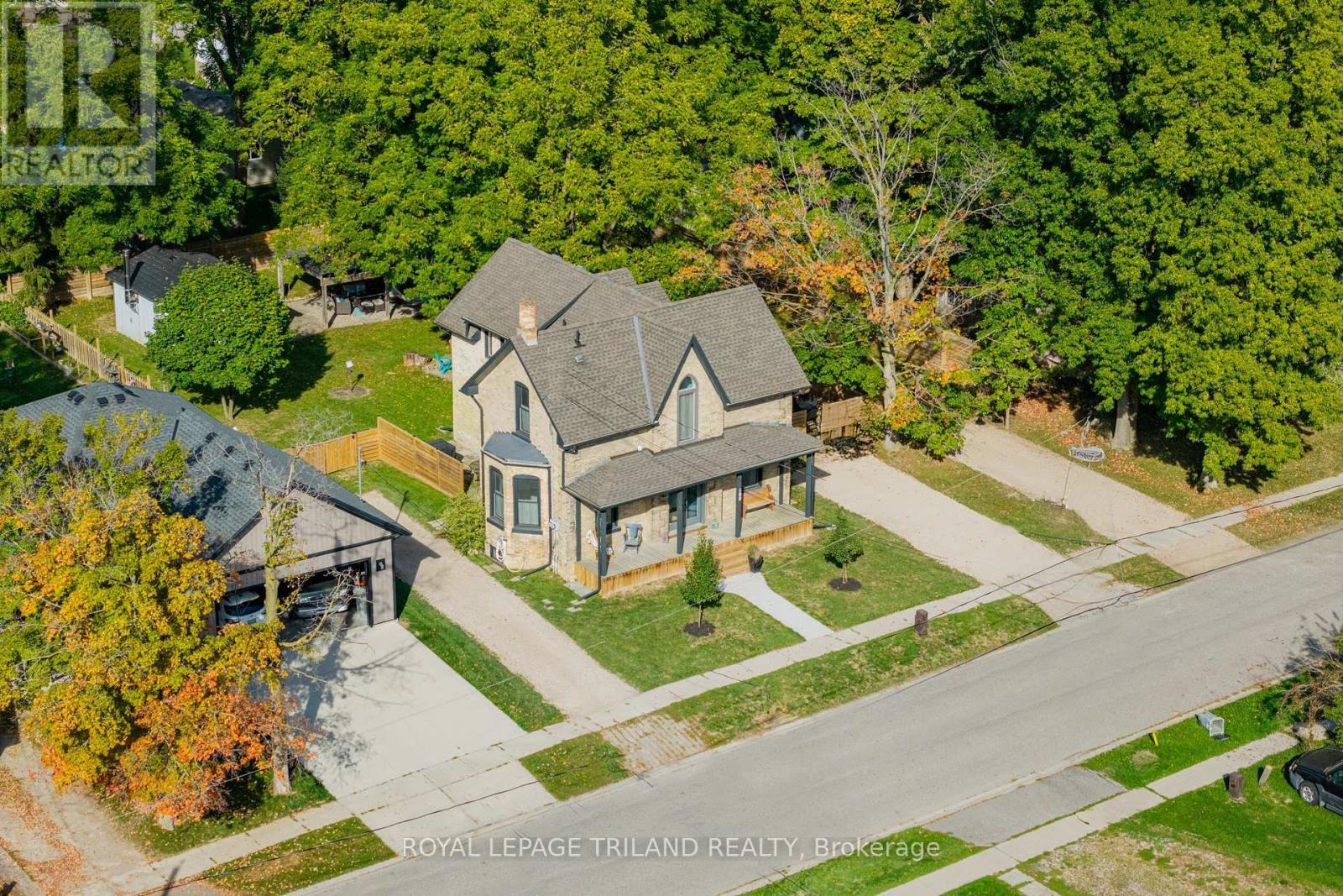 190 Emily Street, North Middlesex (Parkhill), ON - Outdoor