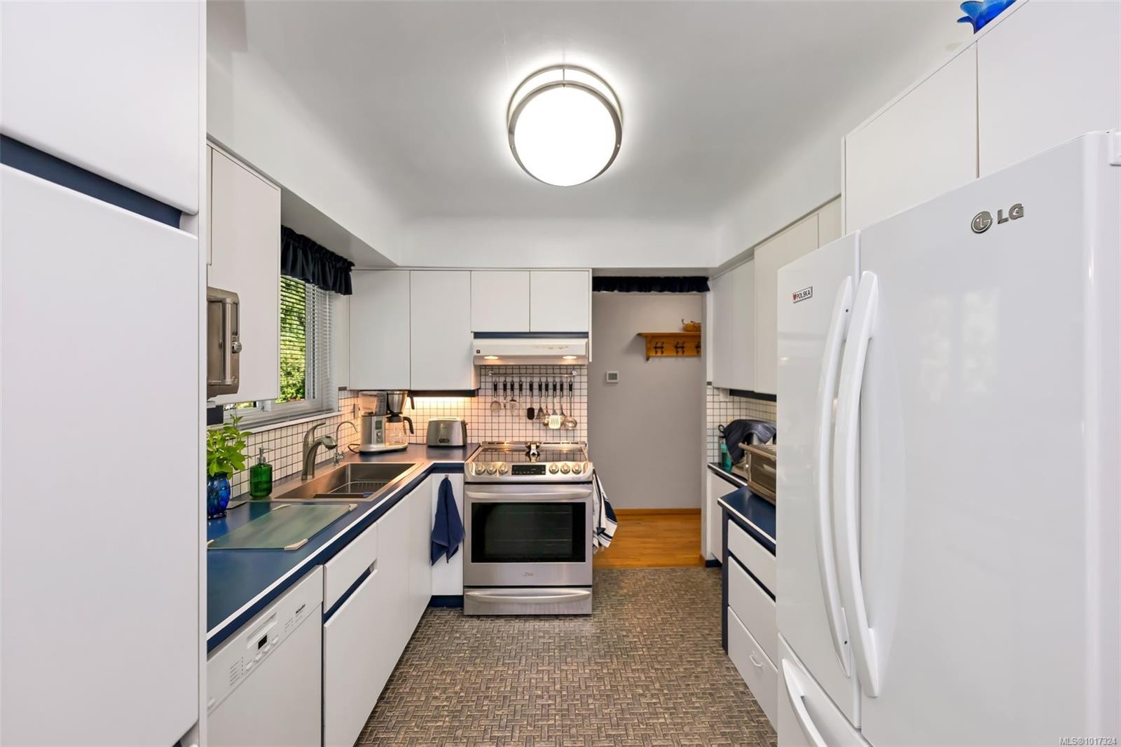 1028 Jenkins Ave, Langford, BC