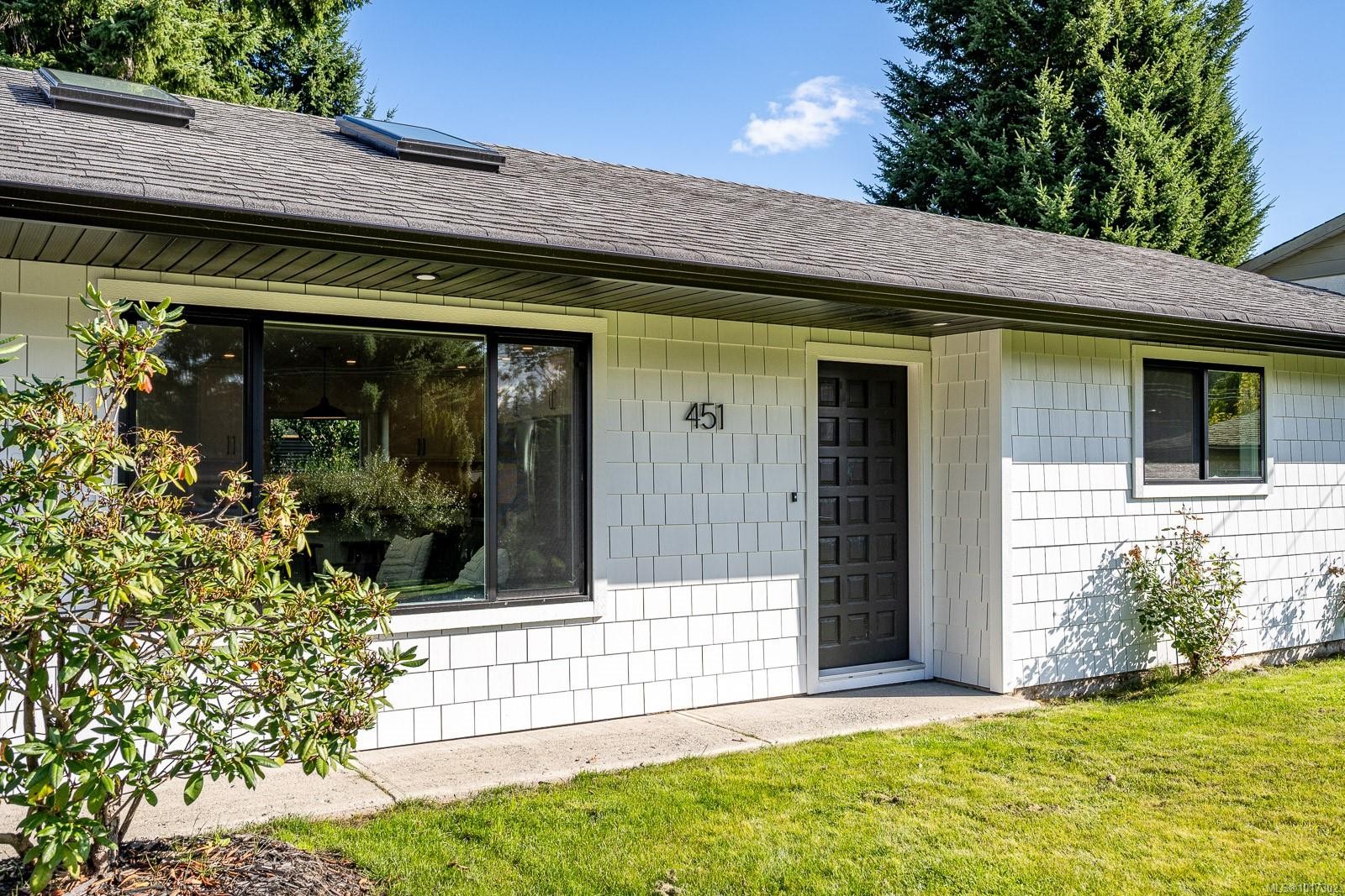 451 Mcphedran Rd South, Campbell River, BC