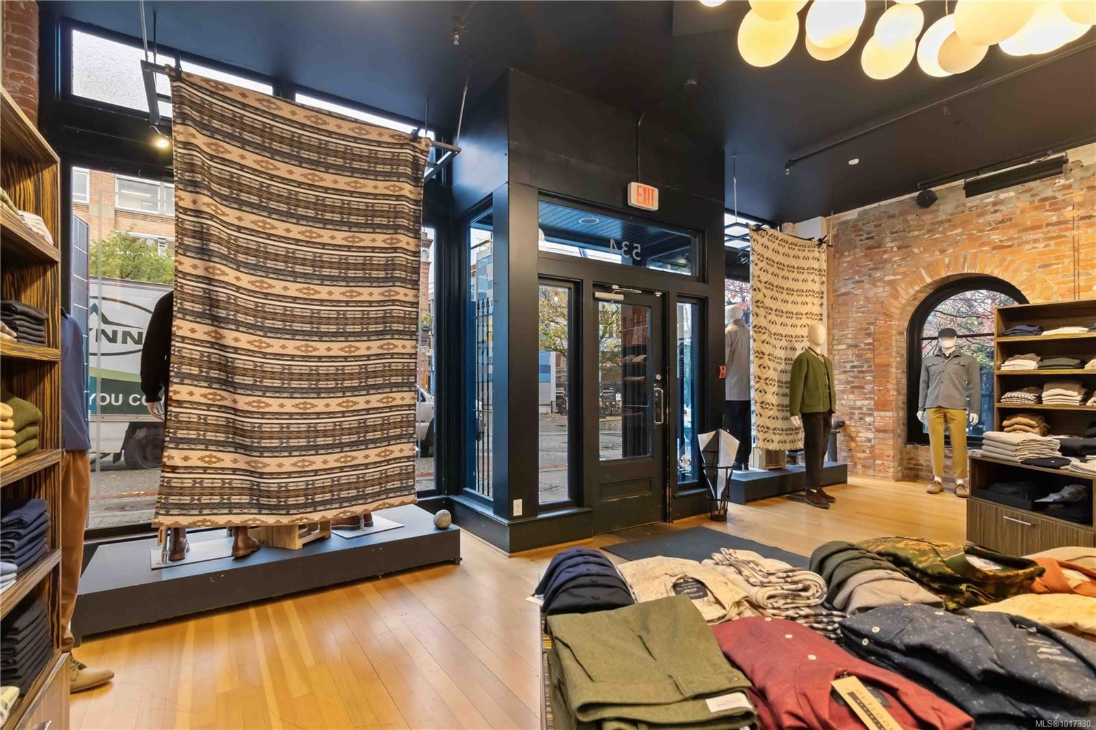 101-534 Yates St, Victoria, BC