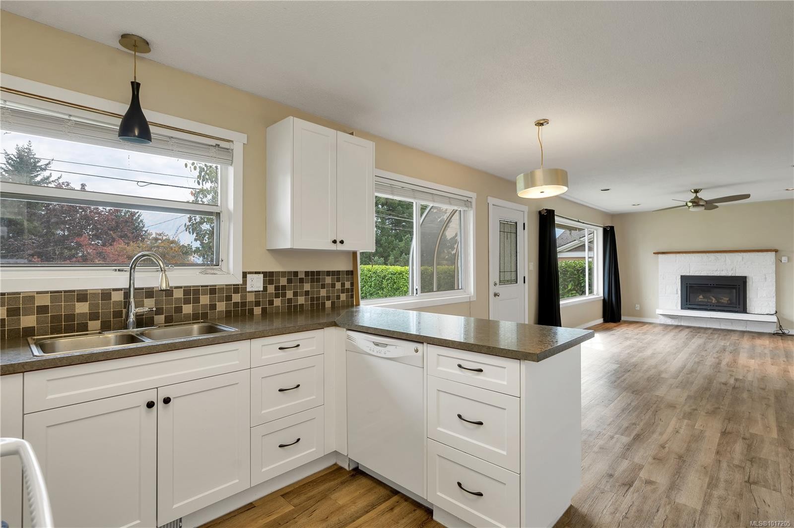 736 Nancy Greene Dr, Campbell River, BC