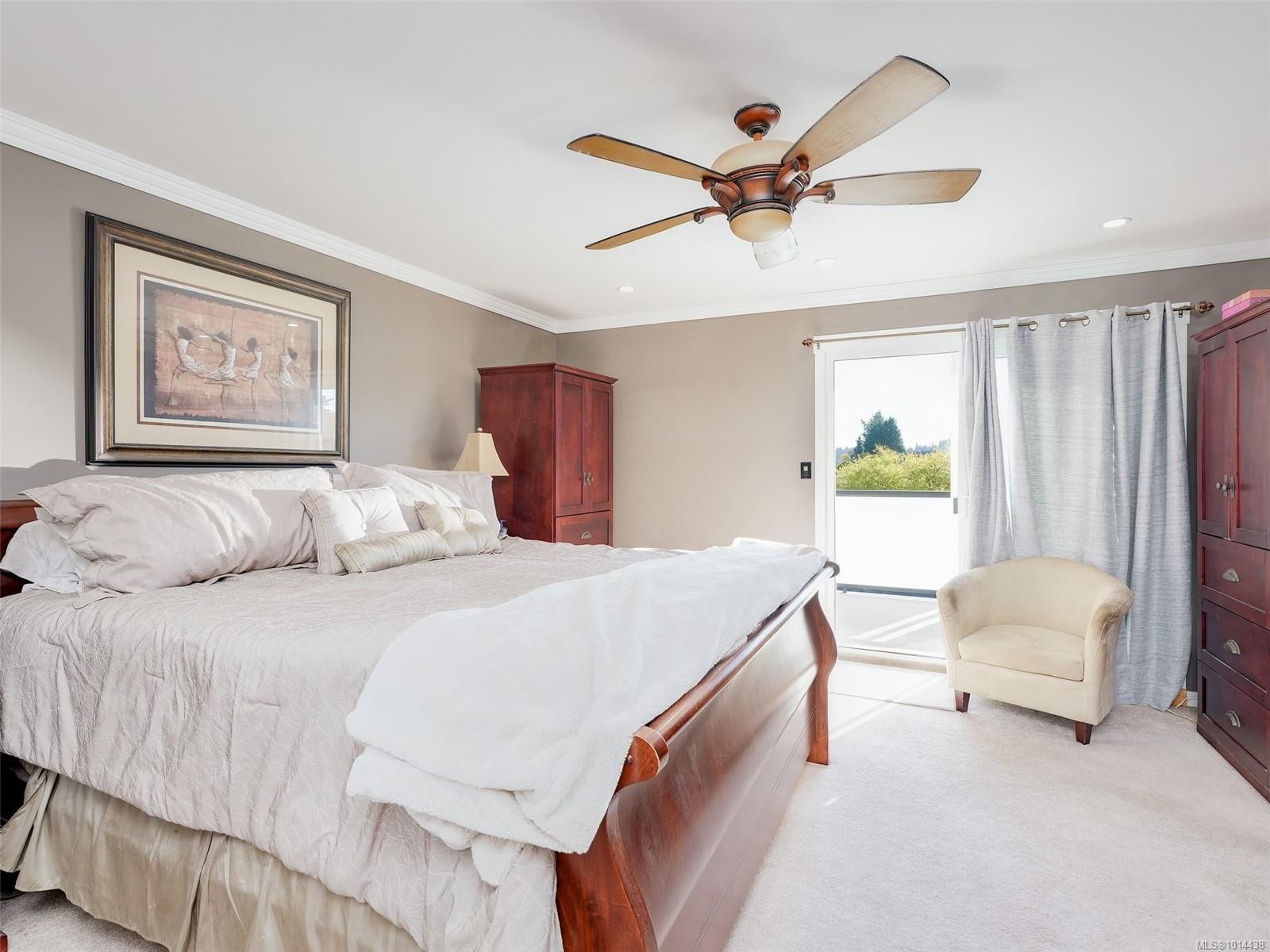 727 Paskin Way, Saanich, BC