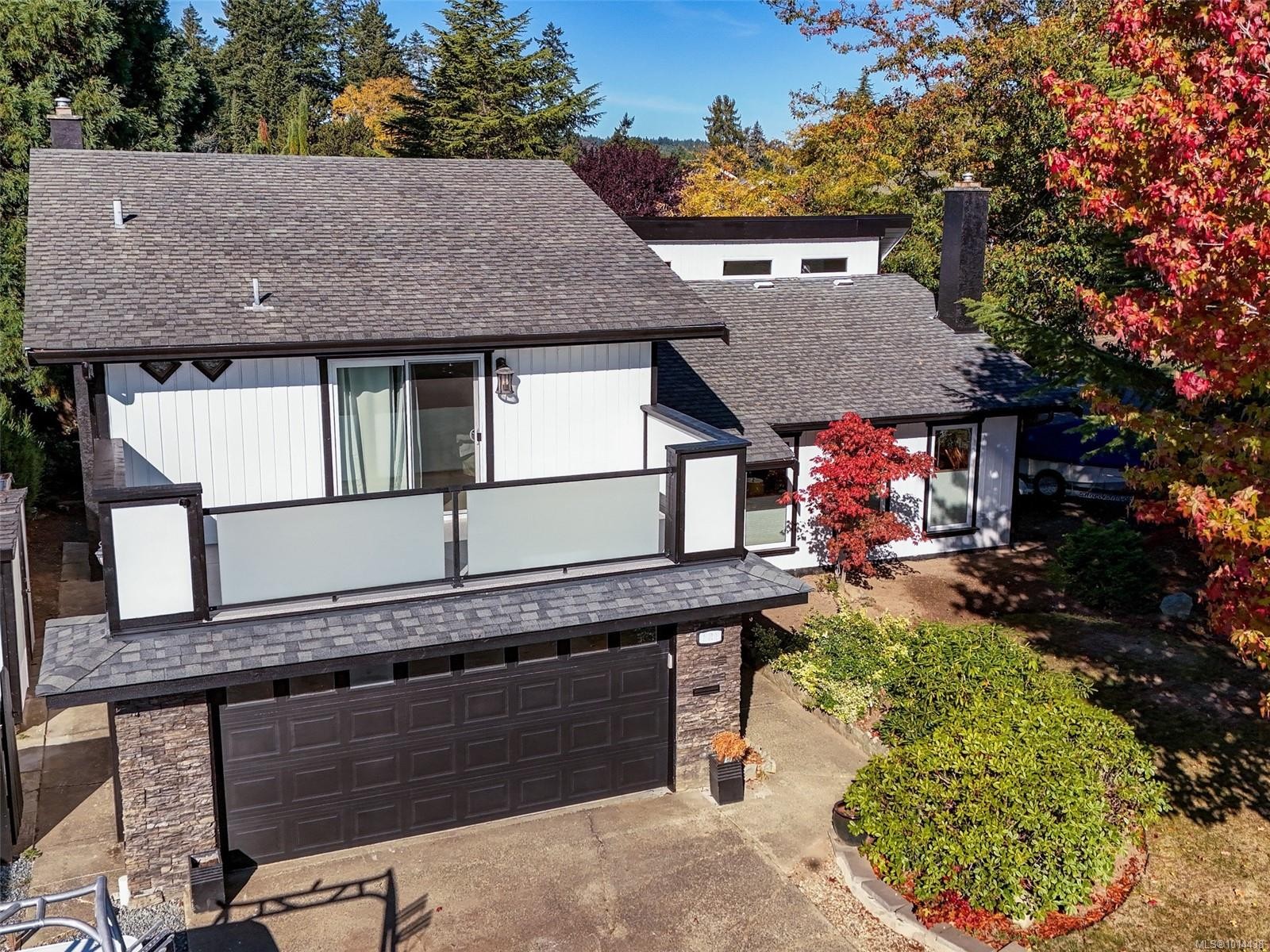 727 Paskin Way, Saanich, BC
