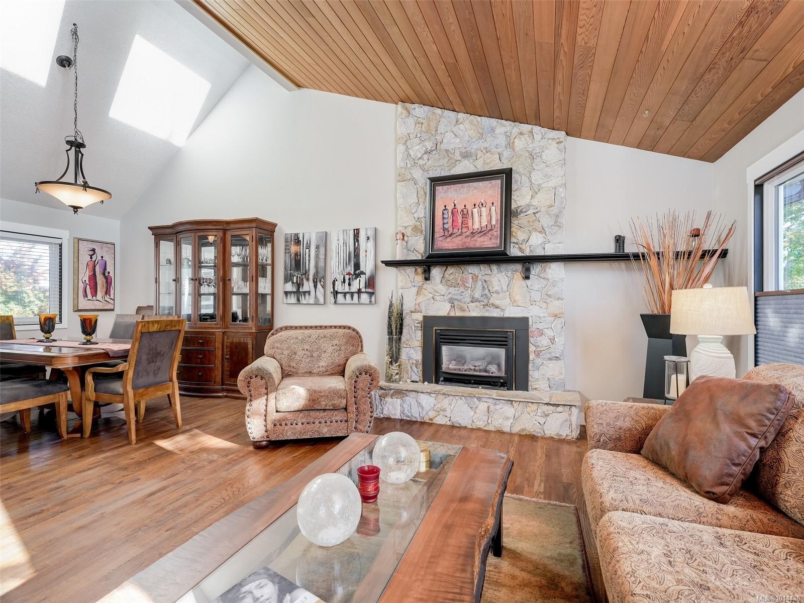 727 Paskin Way, Saanich, BC