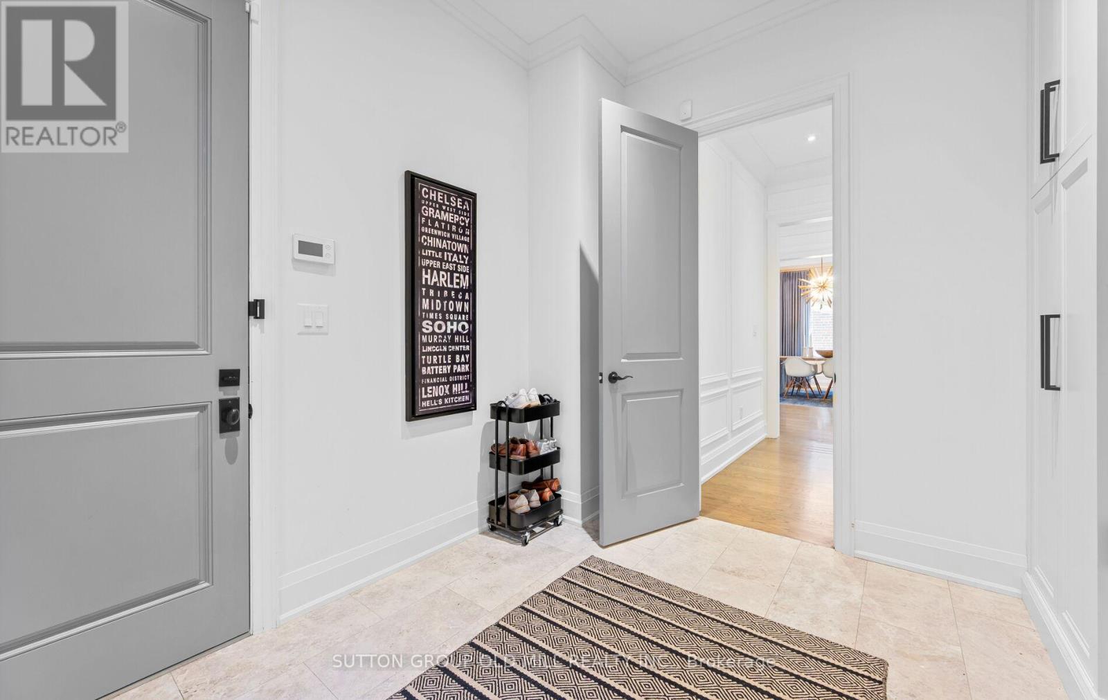 8 Cumberland Drive, Mississauga, ON - Indoor Photo Showing Other Room