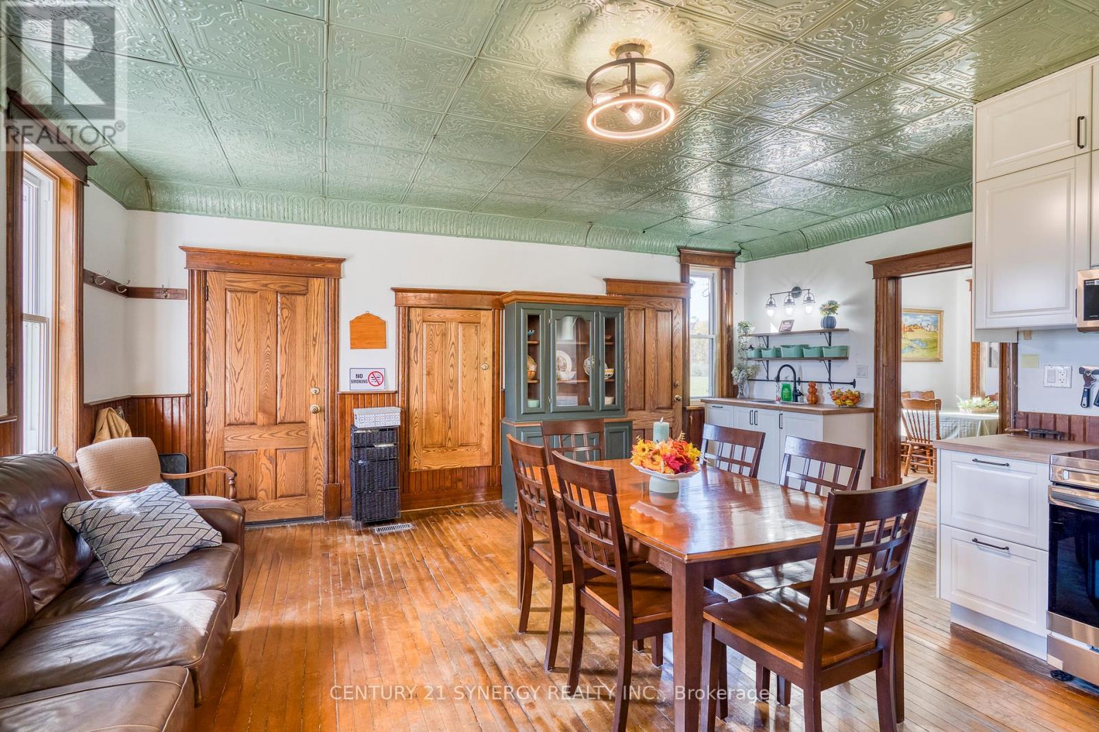 713 Rutherford Side Road, Tay Valley, ON