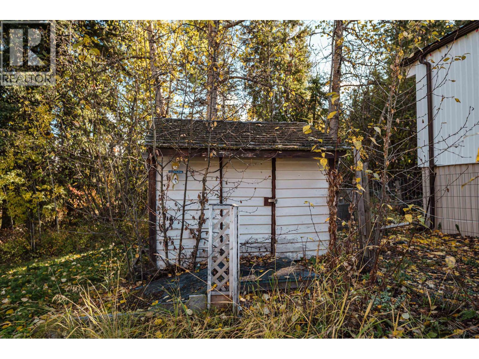 6388 Mulligan Drive, 100 Mile House, BC - Outdoor