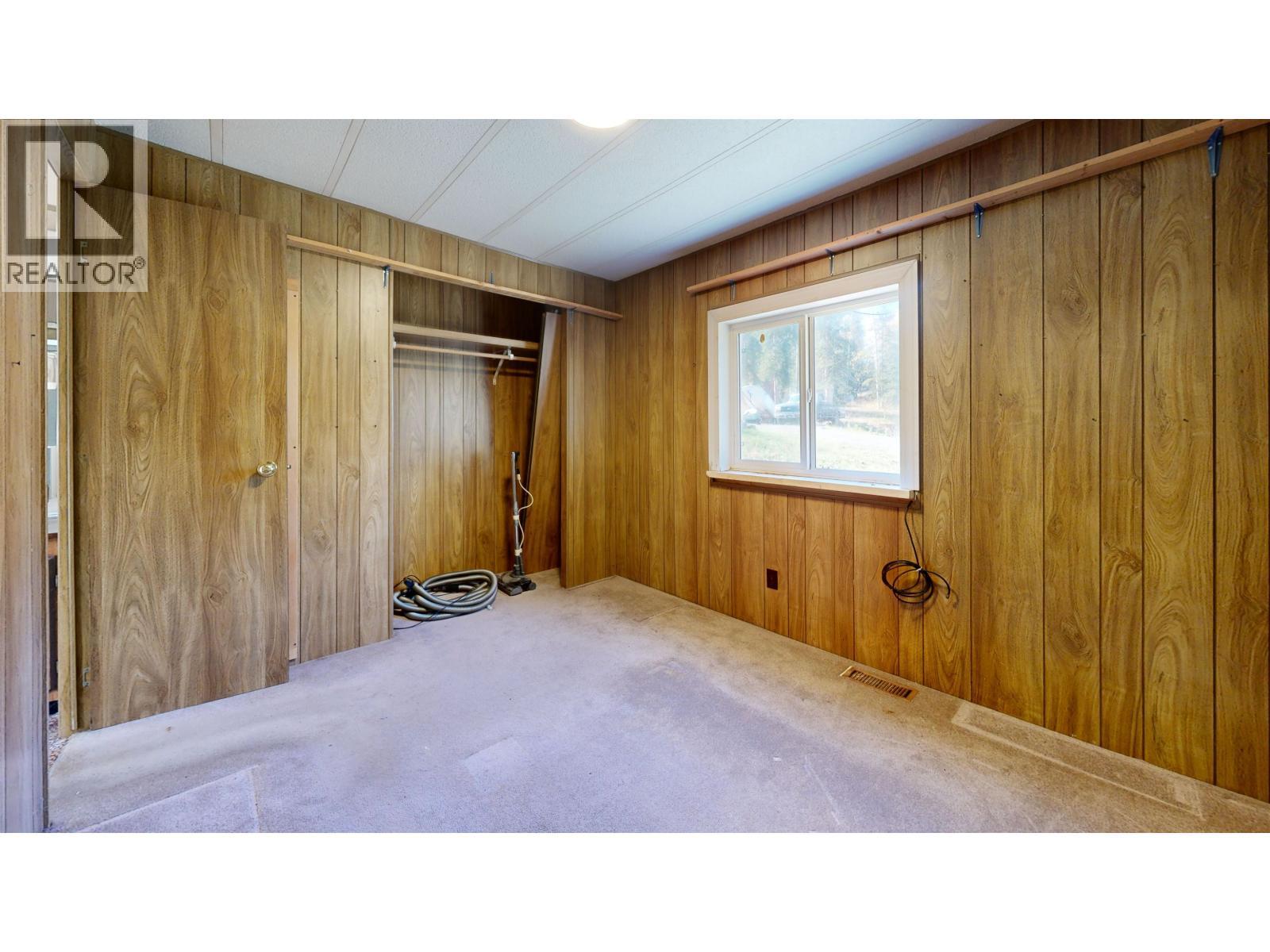 6388 Mulligan Drive, 100 Mile House, BC - Indoor Photo Showing Other Room