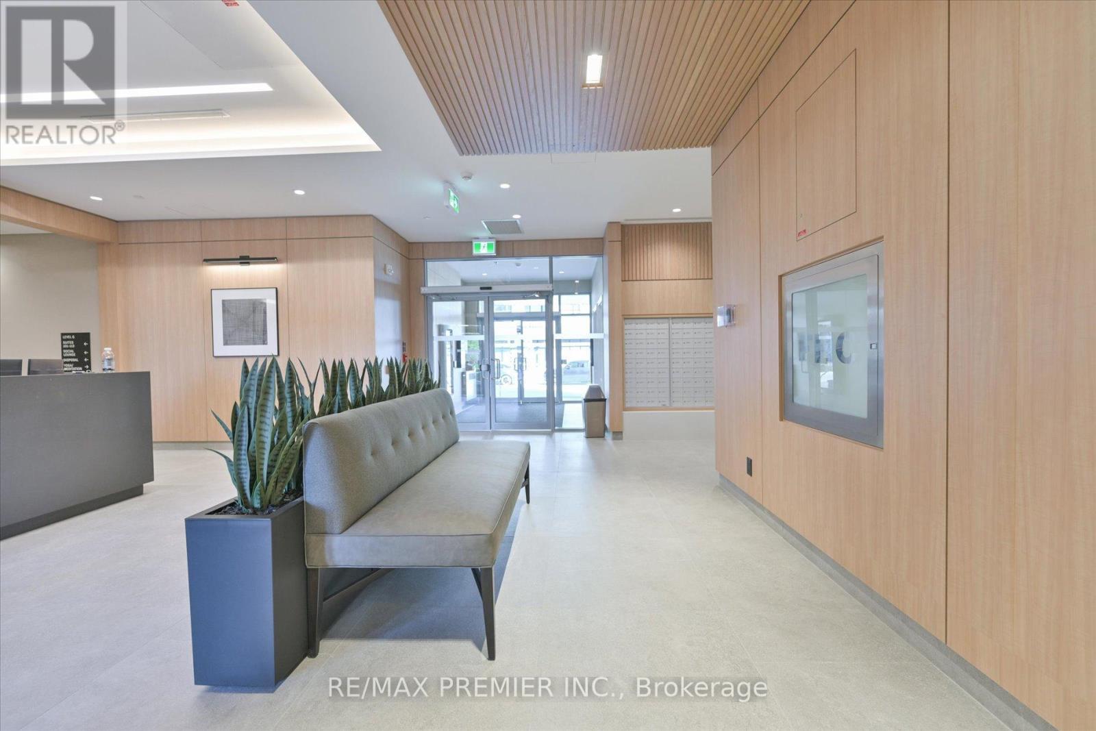 324 - 3250 Carding Mill Trail, Oakville, ON - Indoor Photo Showing Other Room