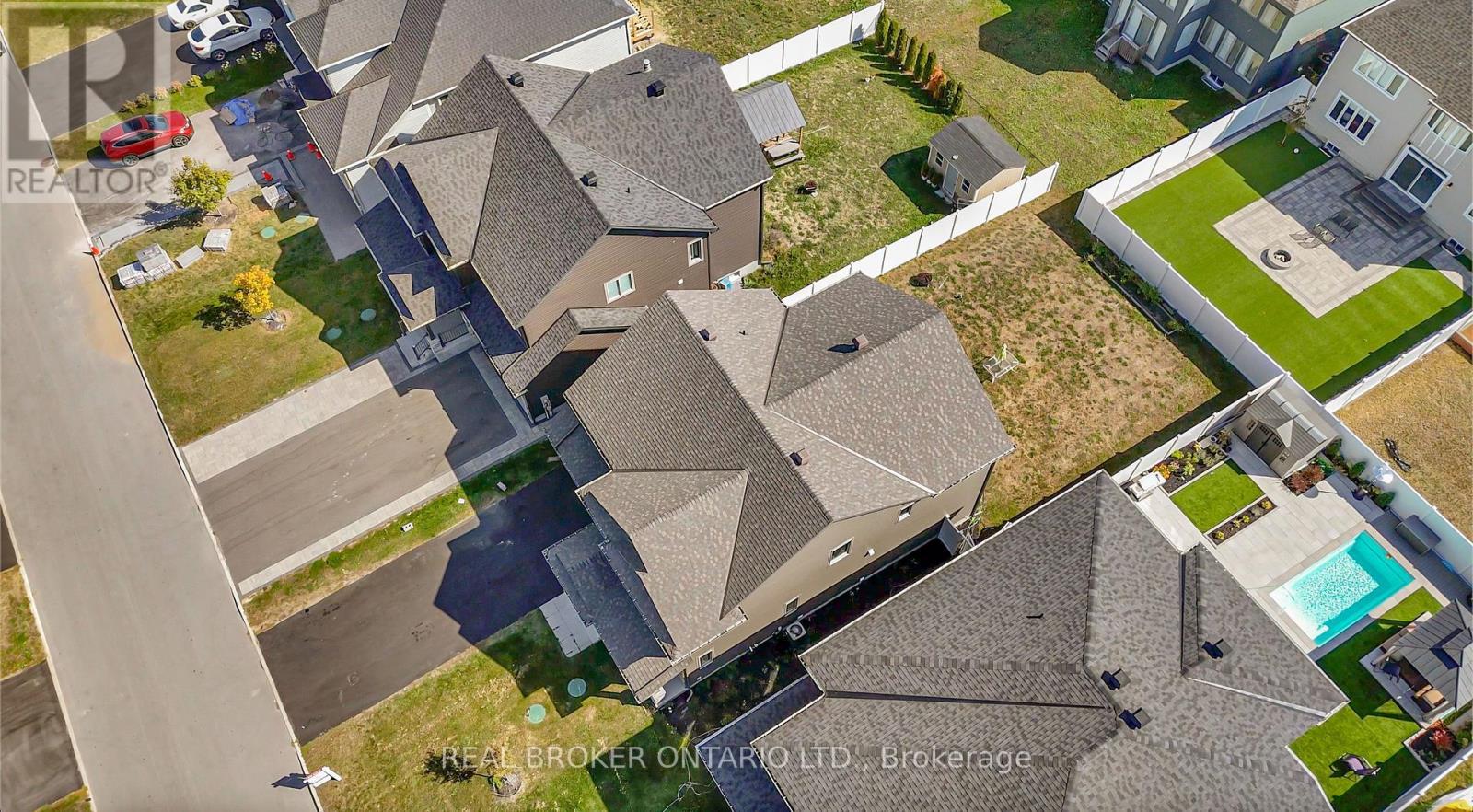 28 Sopwith Private, Ottawa, ON - Outdoor With View