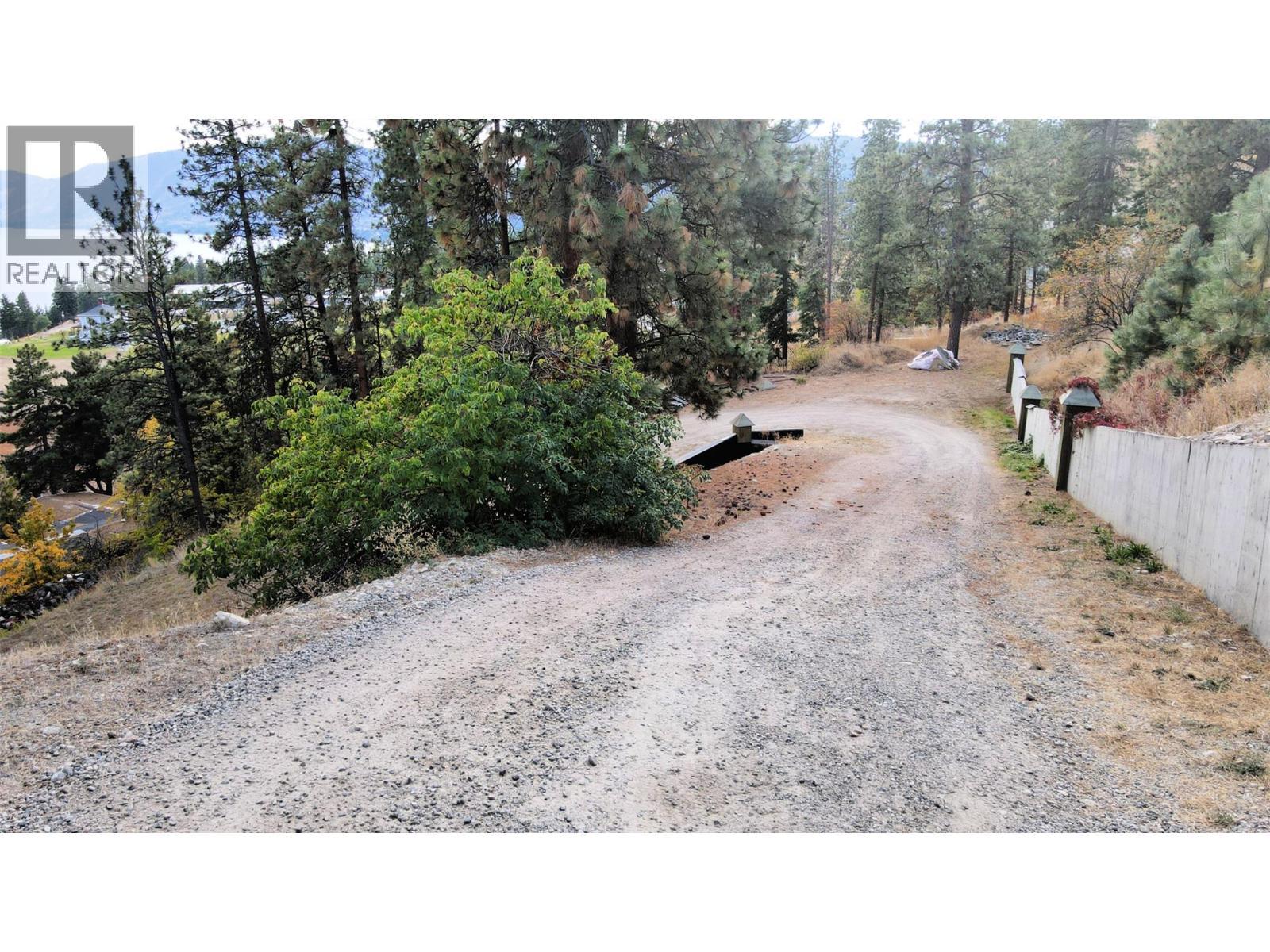 5621 Harrington Court, Peachland, BC - Outdoor