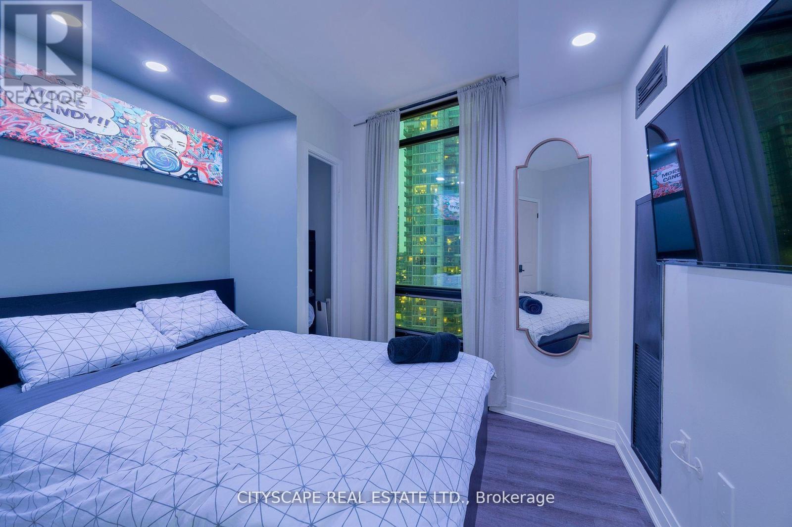 2308 - 3 Navy Wharf Court N, Toronto, ON - Indoor Photo Showing Bedroom