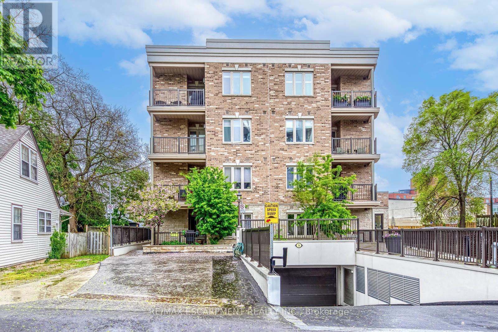 401 - 70 Stewart Street, Oakville, ON - Outdoor With Balcony